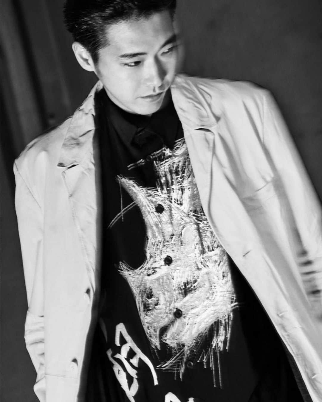 のインスタグラム：「﻿ ﻿﻿ ﻿ ▼in store now﻿﻿ ﻿ Yohji Yamamoto ﻿ 【 @yohjiyamamotoofficial 】﻿ ﻿ ﻿ ﻿ ▼store﻿ Lui's/EX/store 難波店 @luis_ex_store_namba ﻿ ﻿ ﻿ #yohjiyamamoto﻿ #ヨウジヤマモト﻿ ﻿」