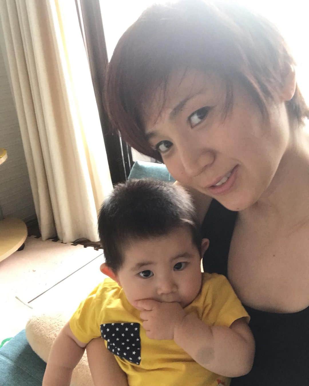 高橋みゆきのインスタグラム：「ただいま〜😄 とある番組の打ち合わせしてきたよ🎶楽しみだなぁ💓😊その後ランチ🤤 #打ち合わせ #ドキドキ #わくわく #心ノ祐お昼寝してくれてた #ランチ」