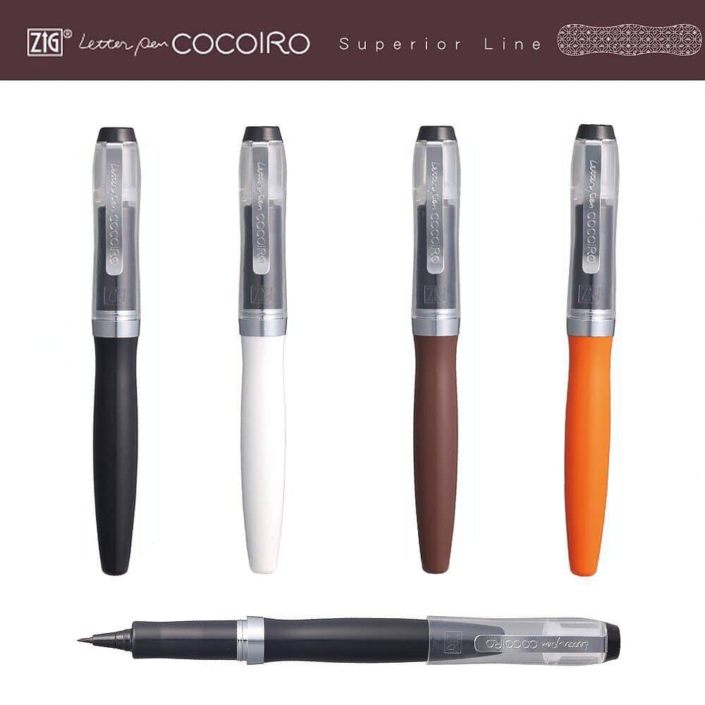 Kuretakeさんのインスタグラム写真 - (KuretakeInstagram)「ZIG Letterpen COCOIRO Superior Line 4 colors: SILKYCROW, BONECHINA, ESPRESSO, SWEETMANDARIN  透明キャップにシルバーのシックなクリップとリングを合わせた、より洗練されたデザインのCOCOIRO。 白の小箱に箔押しが施された上品なデザインで、ギフトに最適です！  More sophisticated COCOIRO with chic silver clip, ring and transparent cap, packaged by a white individual box with prints by foil stamping. The elegant and cute design will be perfect for gifts!  #kuretake #zigkuretake #COCOIRO #lettering  #ココイロ」6月11日 15時30分 - kuretakejapan