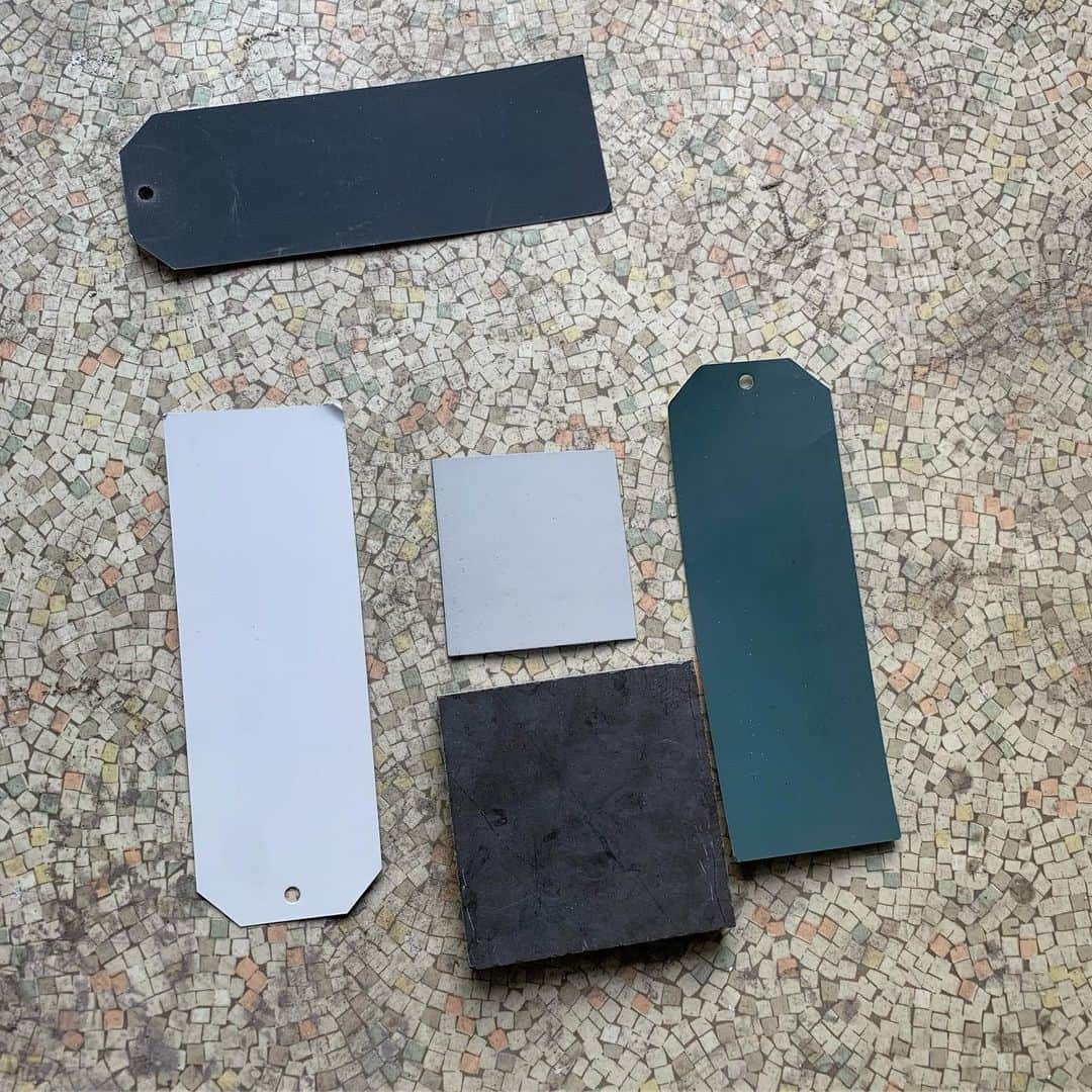 クレア・コフィーのインスタグラム：「Parlor floor scheme in the actual parlor floor light! Although admit it, @mlkc, you will be sort of sad to say goodbye to the confetti linoleum (the one attached to the floor with thumbtacks...) #gutrenovation #🎉」