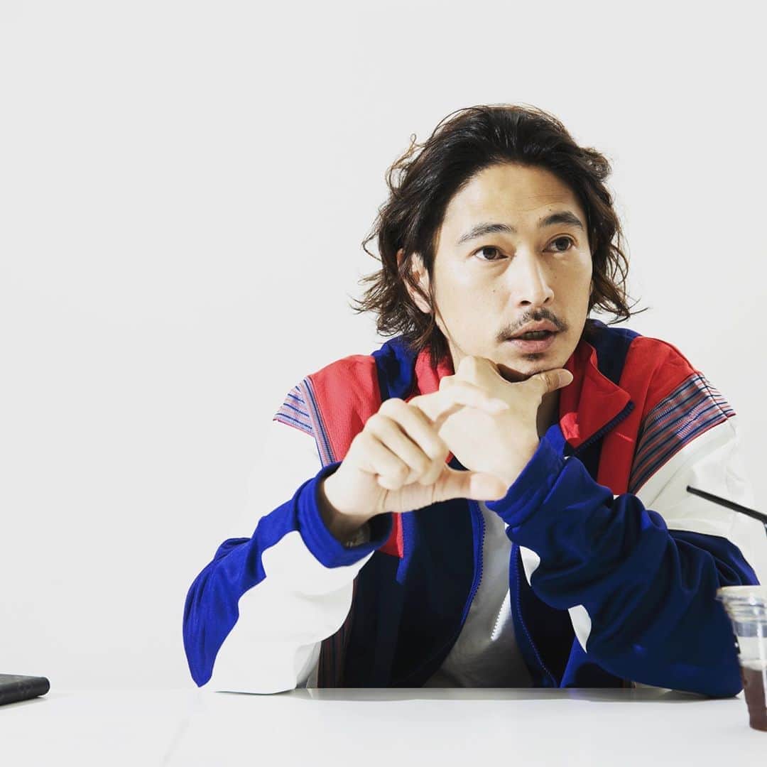 窪塚洋介のインスタグラム：「新R25。来週19日。公開。」