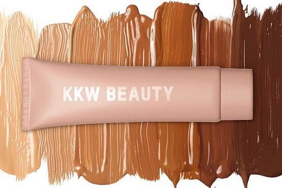 キム・カーダシアンさんのインスタグラム写真 - (キム・カーダシアンInstagram)「So excited to announce that my @kkwbeauty Body Collection is coming!!! ✨ The new collection includes Body Makeup, Body Shimmer, Loose Shimmer Powder for Face & Body and a Body Brush. I’ve been working on these formulas for over a year now and I’m so happy with how creamy and blendable they all are. You can layer the formulas together or use them individually to achieve how much coverage and shimmer you want. I can’t wait for you guys to try this collection!! Shop them on 06.21.19 at 12PM PST only at kkwbeauty.com #kkwbeauty #VanessaBeacroft」6月12日 1時23分 - kimkardashian