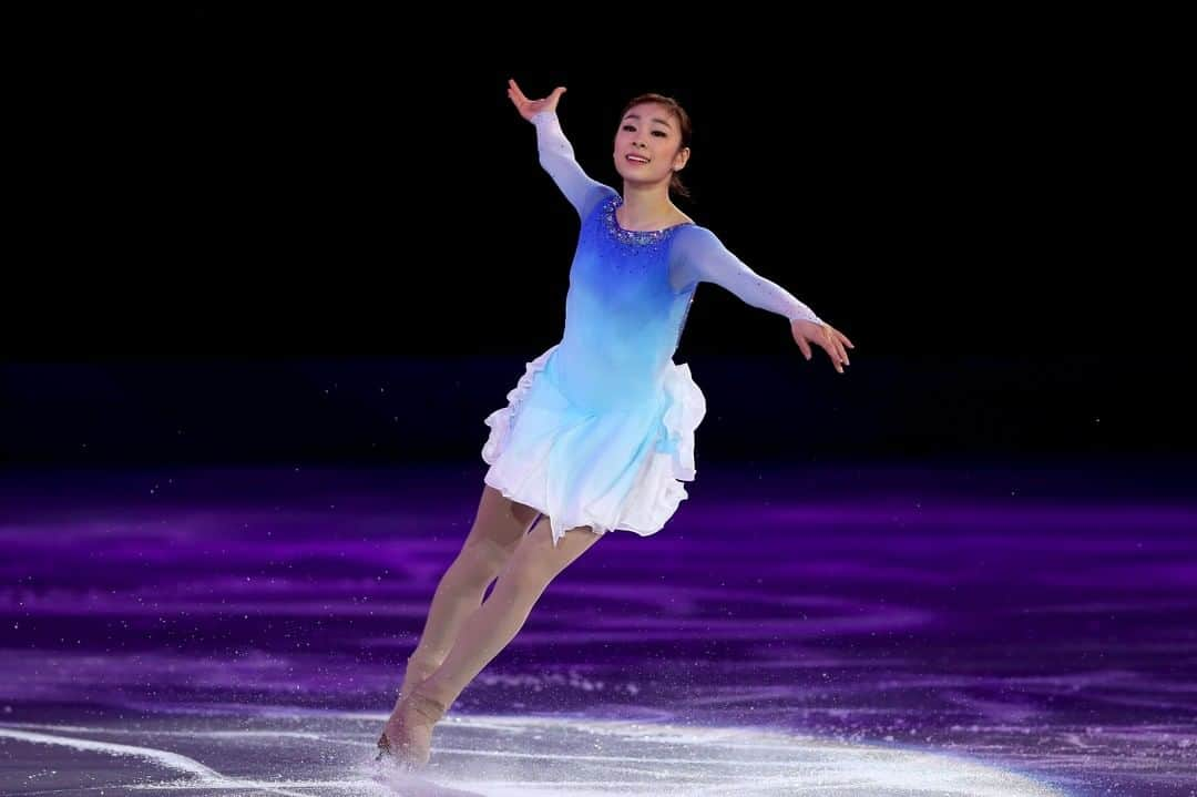 オリンピックチャンネルさんのインスタグラム写真 - (オリンピックチャンネルInstagram)「Olympic champ @yunakim dazzled in figure skating show @allthatskate.official. ⠀ ⠀ The double world champion was the star attraction in front of a vocal home crowd, including Dahyun of girl group @twicetagram.⠀ ⠀ Hit the link in bio to read the full article. ⠀ ⠀ #allthatskate2019 #QueenYuna」6月11日 17時53分 - olympicchannel_x