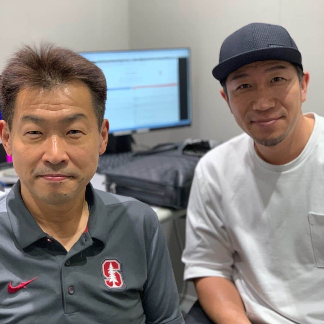 多村仁志さんのインスタグラム写真 - (多村仁志Instagram)「#⚾️ ・ 今日は上野智広アナウンサーと共にMLB解説🎙 ・ 「LAA × LAD」のフリーウェイシリーズをDAZNよりお伝え致しました。 ・ 代打 大谷翔平選手の球場内の雰囲気を変える存在感とスピードも凄いですが、ここぞという所で同点弾を打つマイク・トラウト選手の集中力と技術は流石です‼️ ・ #MLB #MajorLeagueBaseball #メジャーリーグ #Baseball #野球 @mlb @mlbjapan #losangelesangels @angels #LAA #win #losangelesdodgers @dodgers #LAD #freewayseries #ロサンゼルス #対決 #MikeTrout #大谷翔平 #ShoheiOhtani #DAZN #解説 #commentator #筋金入りのMLB好き #多村仁志 #HitoshiTamura」6月11日 17時50分 - hit_tamu