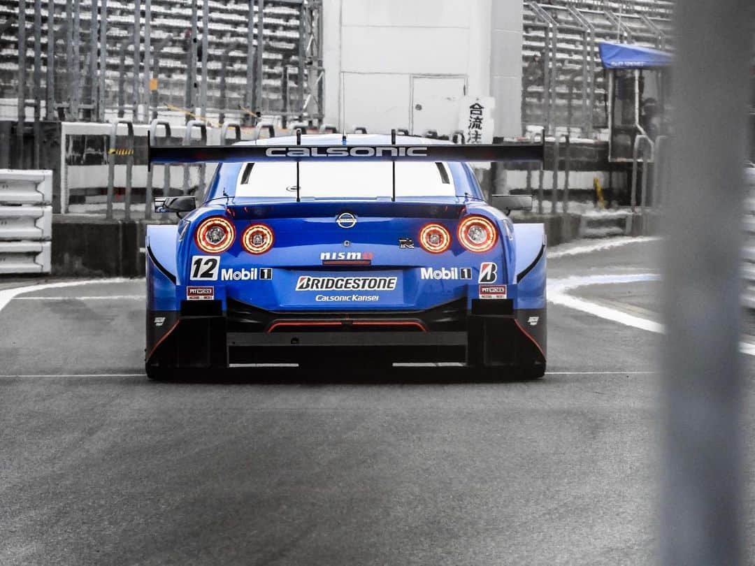 ジェームズ・ロシターのインスタグラム：「I can’t wait to be back in my @nismo GT-R 😈」