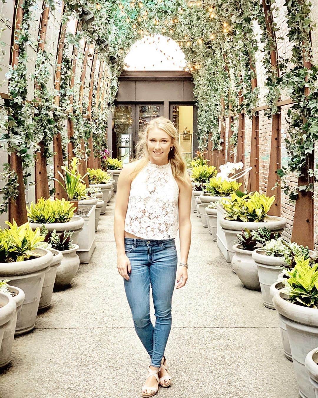 ミカエラ・シフリンのインスタグラム：「Lervvv me sum summahhh 😍🤩😍🤩☀️☀️☀️」