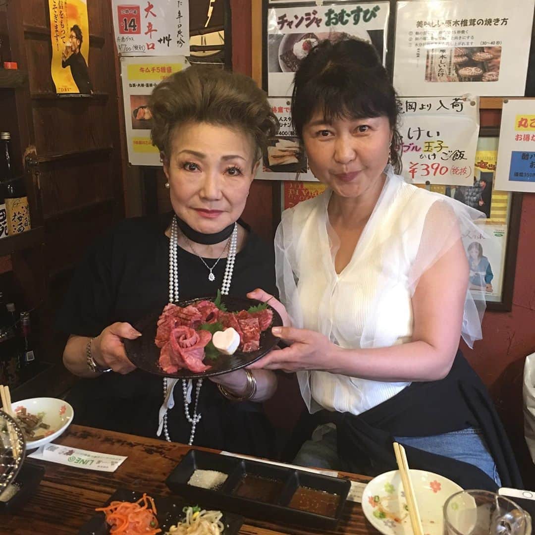 末成由美さんのインスタグラム写真 - (末成由美Instagram)「ふくみや、焼肉、久しぶりでめっちゃ美味しい❤️‼️」6月11日 18時58分 - yumisuenari