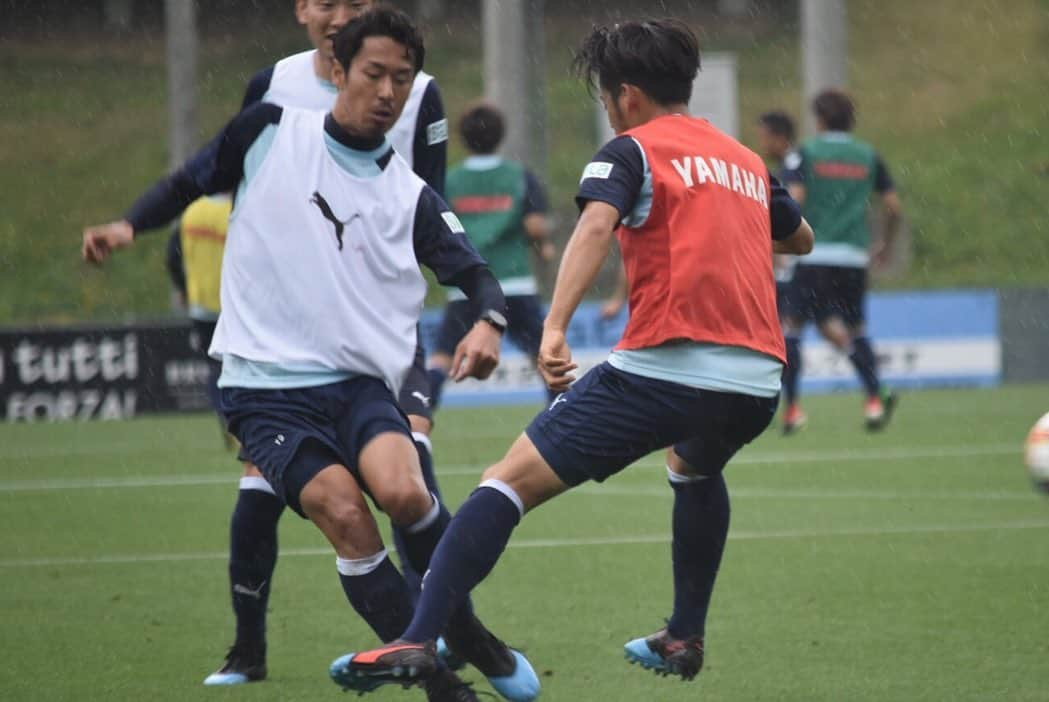 ジュビロ磐田さんのインスタグラム写真 - (ジュビロ磐田Instagram)「6/11(火)14:30 ＠大久保G  #J1 #soccer #football #Jubilo #Jleague #iwata #shizuoka #ジュビロ磐田 #サッカー #フットボール #Jリーグ #サックスブルー  #6月15日 は #HOME  #ヤマハ  #ガンバ大阪 戦」6月11日 19時08分 - jubiloiwata.official