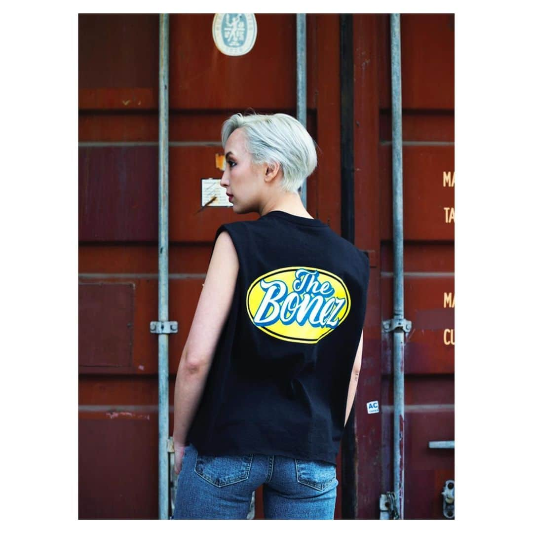 The BONEZさんのインスタグラム写真 - (The BONEZInstagram)「NEW MERCH  Photo by @tomurasoko Model : HarukiD @haru.ki.d Model : UMA303 @yumastone303  #thebonez」6月11日 20時01分 - the____bonez