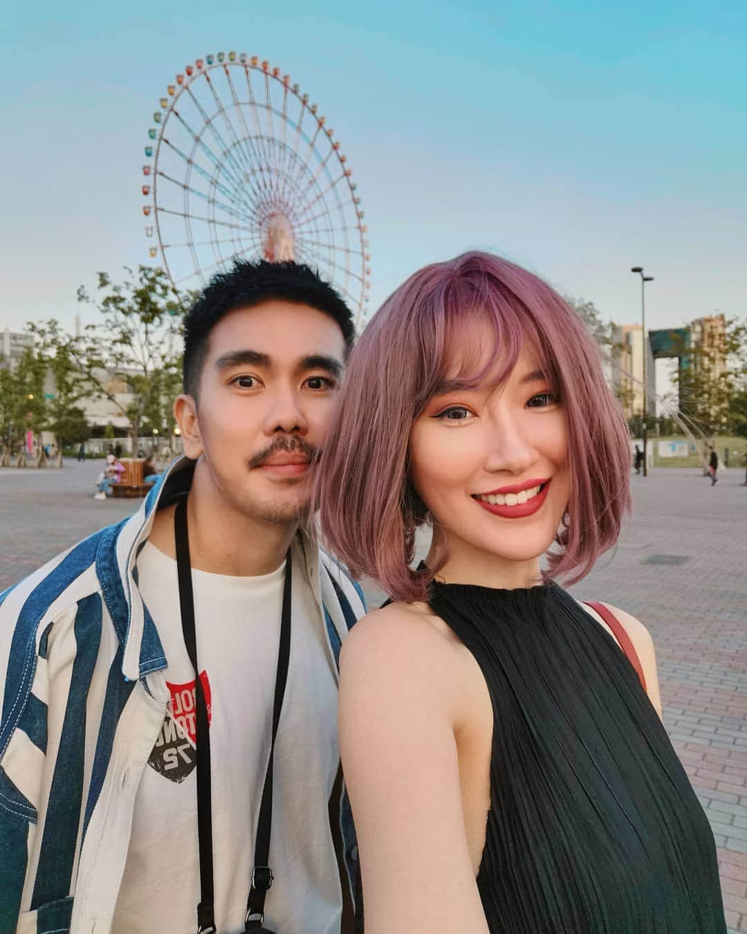 エリッサ・ヤマダのインスタグラム：「Vincent and Elle's DAY OF FUN! 🇯🇵💃😆 @vncntsim  #bestfriends #friendsreference #ellejessinjapan #ellejessintokyo #huaweip30pro」
