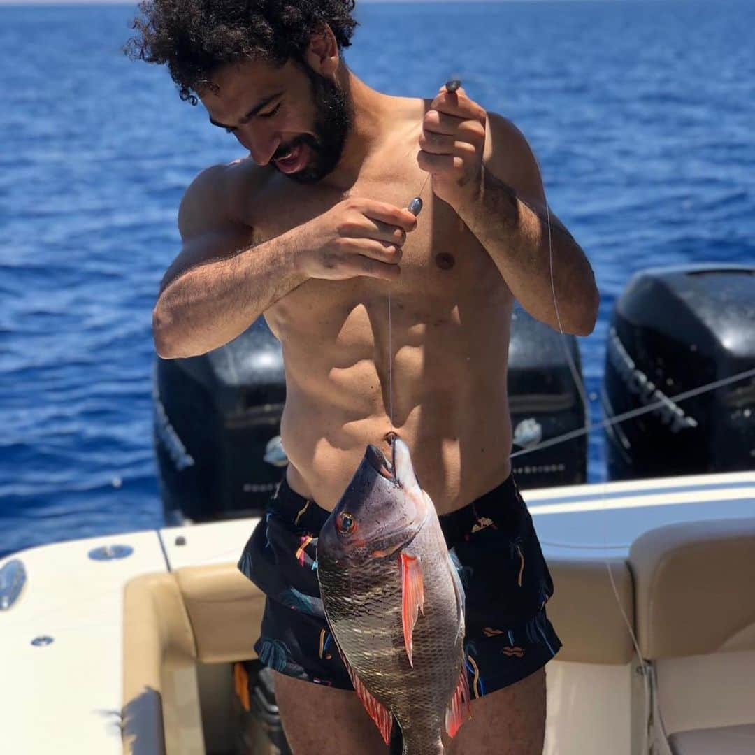 プレミアリーグさんのインスタグラム写真 - (プレミアリーグInstagram)「🐟🐠🐟 ・・・ #Repost @mosalah #LFC」6月11日 20時46分 - premierleague