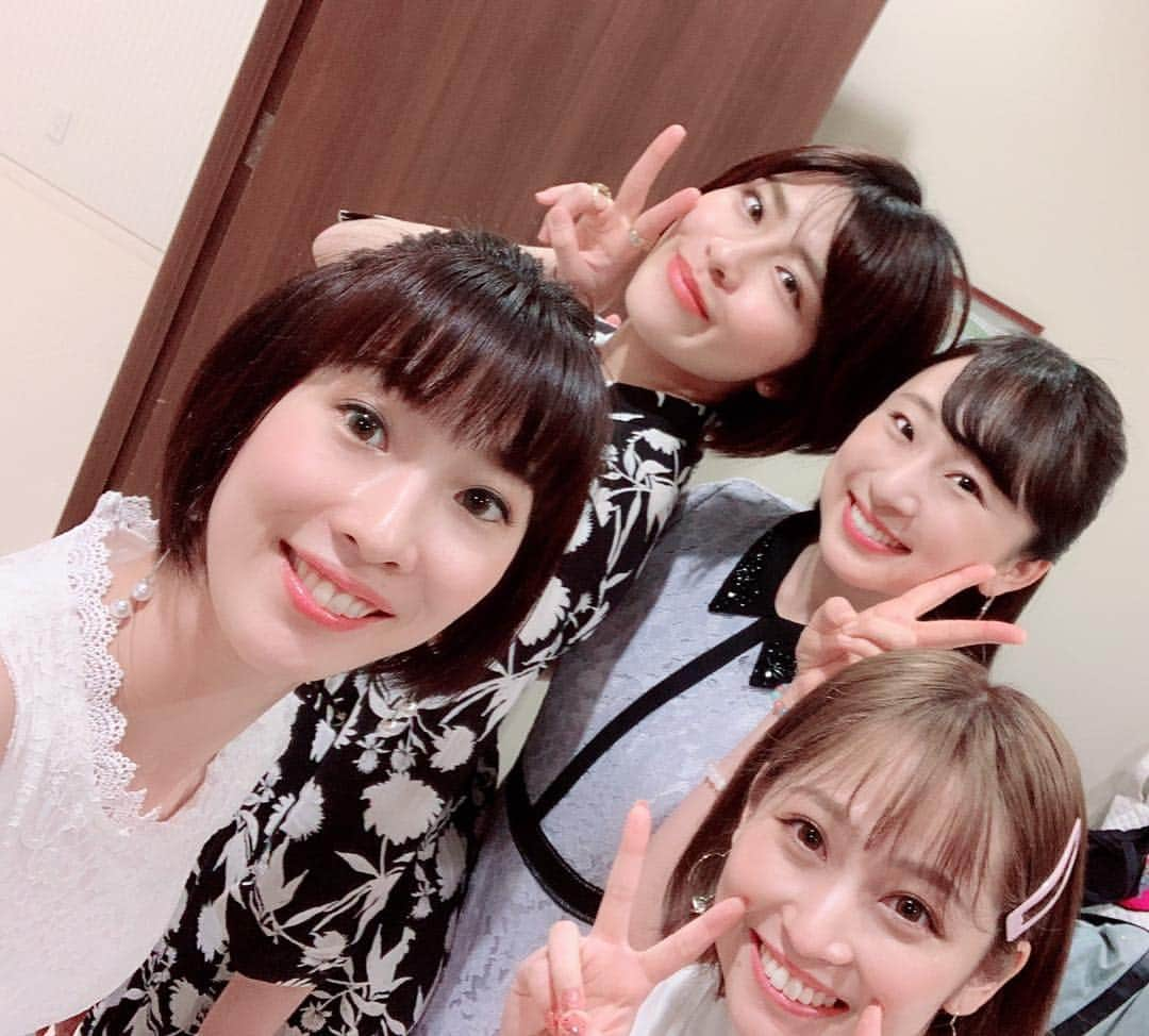 ゆかりの小雪のインスタグラム：「同期の音風せいやのフェアウェルパーティーにいってきたょー👍 音ちゃんすんごい輝いてて綺麗だったー💓 同期にも久々に会えたし楽しかった！ 音ちゃん本当にお疲れ様でした🥳💕 #音風せいや #同期 #月組 #フェアウェルパーティー #千秋楽 #退団者皆さん輝いてた💓」