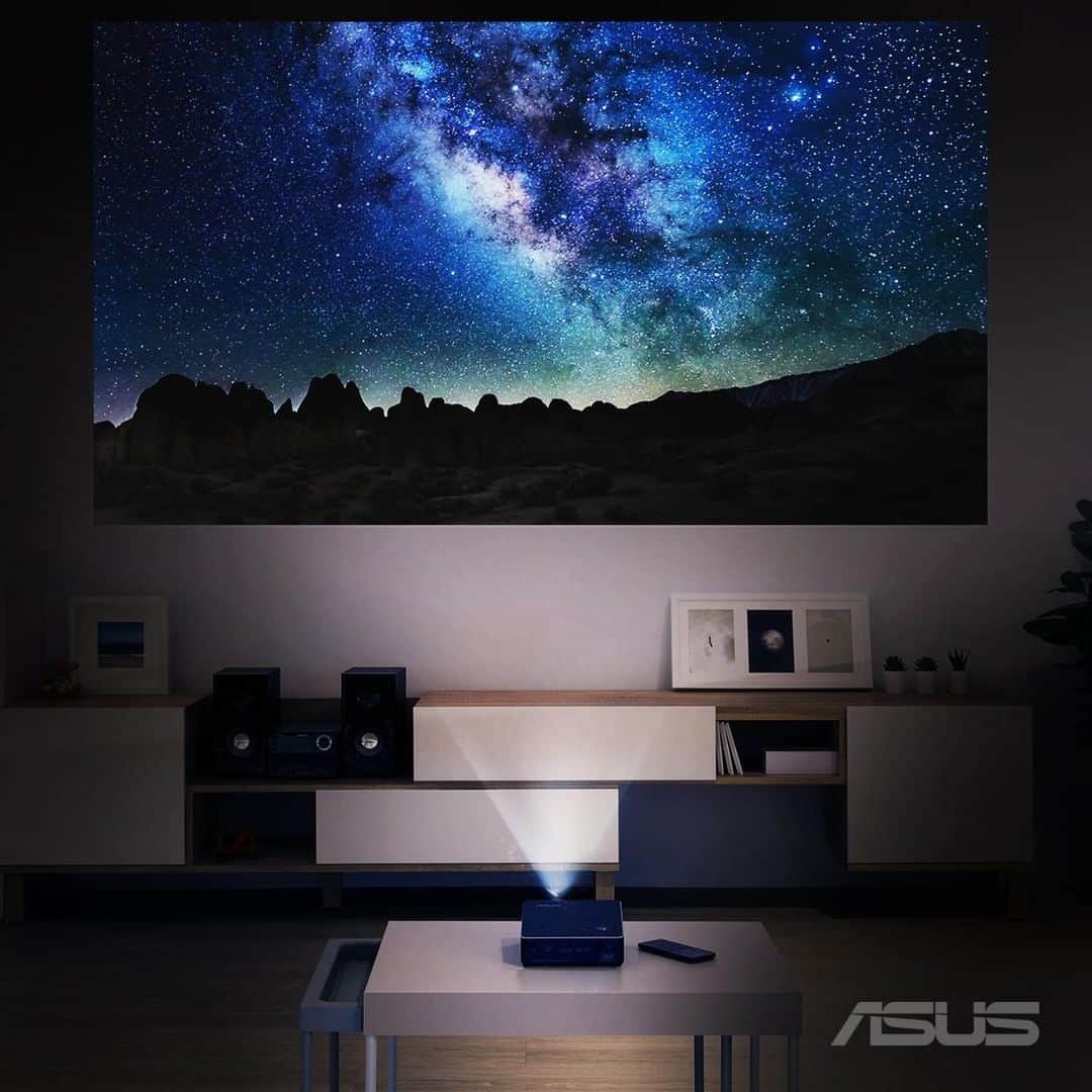 ASUSさんのインスタグラム写真 - (ASUSInstagram)「There’s more to projectors than just watching movies. With the ZenBeam S2 portable projector, you can use a photo slideshow to change the ambiance of any room.  #ASUS  #ZenBeam #portableprojector」6月11日 21時00分 - asus
