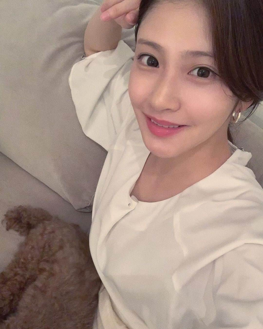 小澤美里さんのインスタグラム写真 - (小澤美里Instagram)「_ 今夜は長くなりそうだ…✨🌃_ _ そると(🐕)とはいつも上手に写真が撮れない。✔️_ _ #キクリ #kicuri #ootd #ミニコーデ #低身長コーデ #トイプードル #夜の写真」6月11日 21時11分 - misatooozamisa