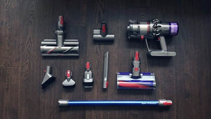 Christoffer Chengのインスタグラム：「It’s a funny feeling when you get excited over a vacuum cleaner, but I am in love with the Dyson V11!! With 3 cleaning modes: Auto mode, Boost mode and Eco mode, gives you the right balance of power and run time, which is shown real time on the new LCD screen. With more powerful suction and longer battery life compared with previous models. Let me know if  this gets you excited too!! 🤣🤣 @dyson #dysonhk #dysonv11 #DysonHome」