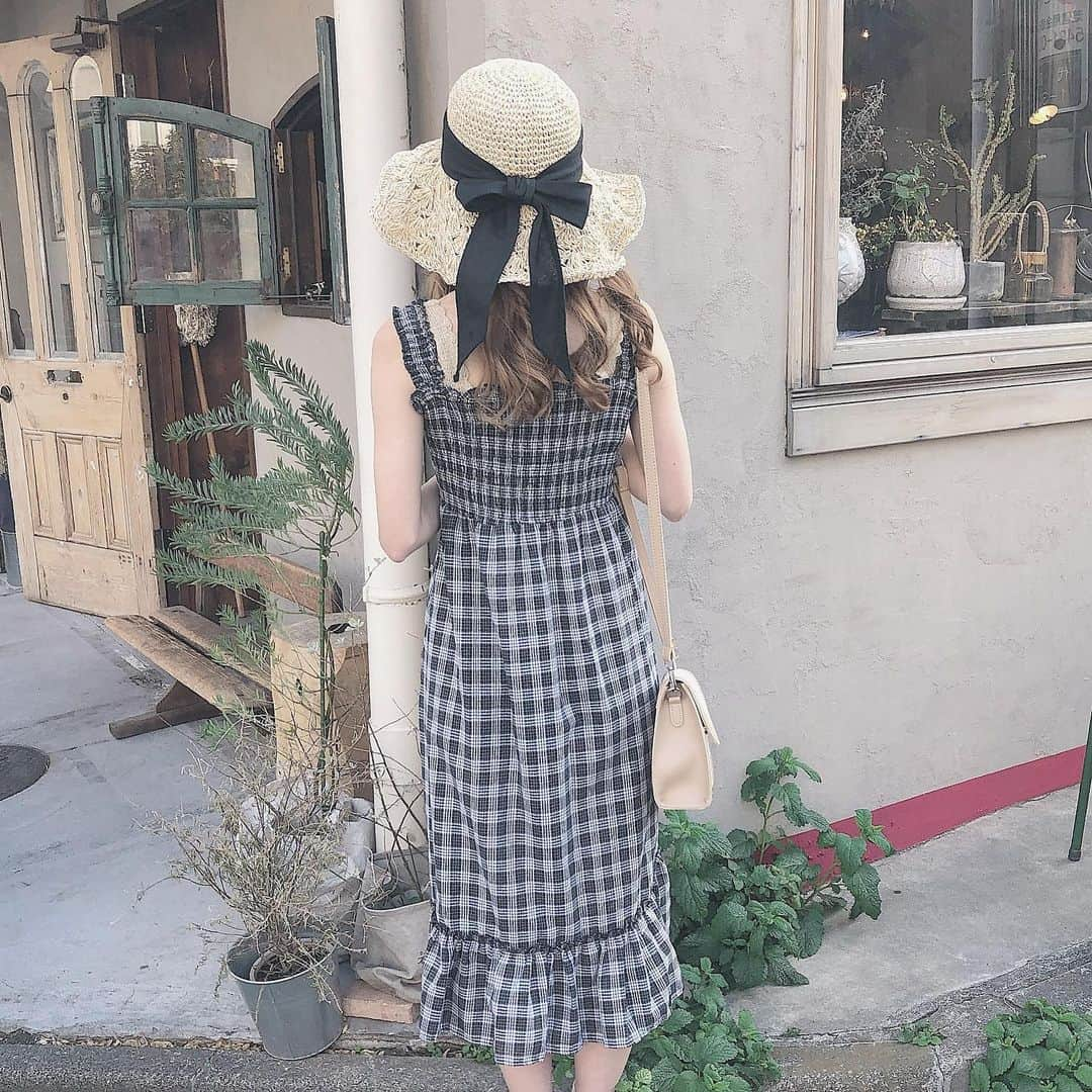 fruncoさんのインスタグラム写真 - (fruncoInstagram)「. ❤︎プチプラ再入荷アイテム❤︎ . チェックサマーワンピース ¥1,845(税込) . 夏らしくさらっと着れるチェックワンピ🌼 ブラウスやキャミと合わせても1枚でもかわいい♡ 暗めのベーシックなチェックなので 馴染みが良くて挑戦しやすいアイテムです😉✨」6月11日 21時49分 - frunco.official