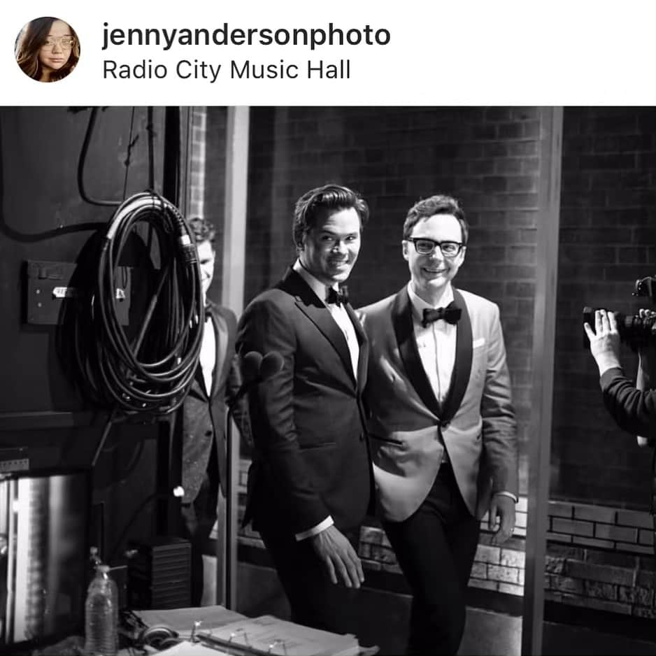 アンドリュー・ラネルズさんのインスタグラム写真 - (アンドリュー・ラネルズInstagram)「Jenny Anderson, thank you for this picture of me and Jim Parsons (and half of Charlie Carver). Beautiful work on Sunday. As always. 😊」6月11日 22時16分 - andrewrannells