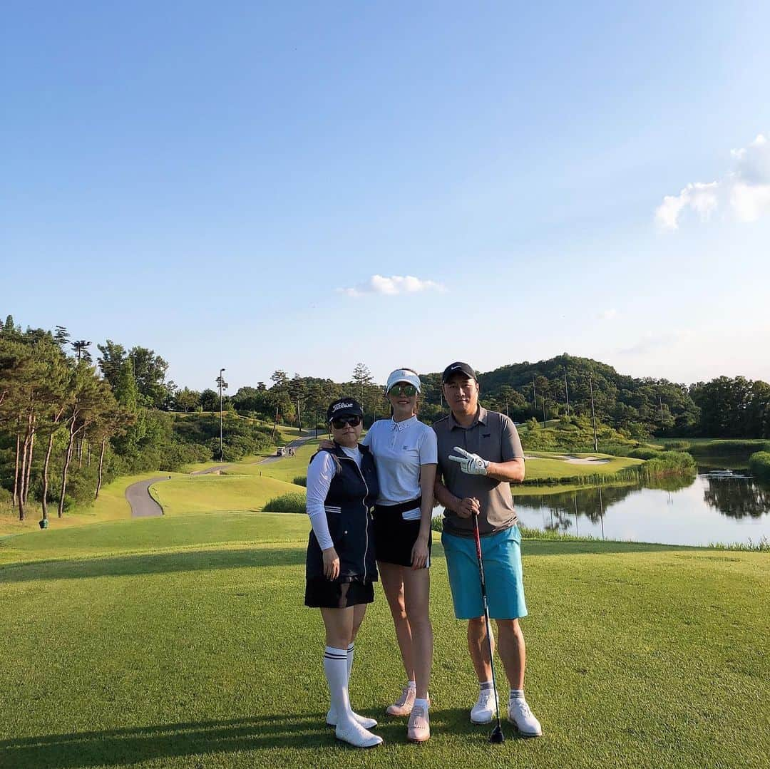 オム・ジウォンさんのインスタグラム写真 - (オム・ジウォンInstagram)「Days of ⛳️🏌️ #golf」6月11日 22時26分 - umjeewon