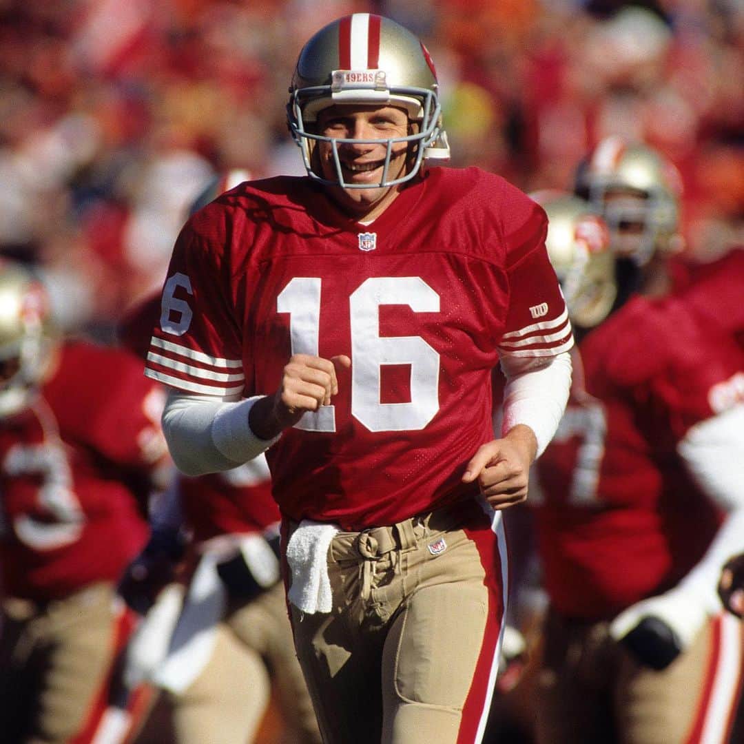 NFLさんのインスタグラム写真 - (NFLInstagram)「HAPPY BIRTHDAY to @profootballhof QB @joemontana! 🌁 40,551 career passing yards 🌁 2x NFL Most Valuable Player 🌁 Undefeated in four Super Bowl appearances 🌁 NFL’s All-Decade Team of the 1980s 📷: Greg Trott/AP」6月11日 23時30分 - nfl