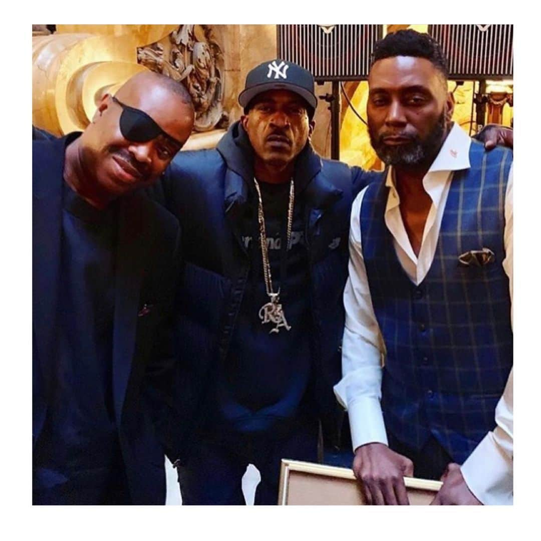 エブロ・ダーデンさんのインスタグラム写真 - (エブロ・ダーデンInstagram)「You rap cause of them! #RP @officialbigdaddykane」6月11日 23時42分 - oldmanebro