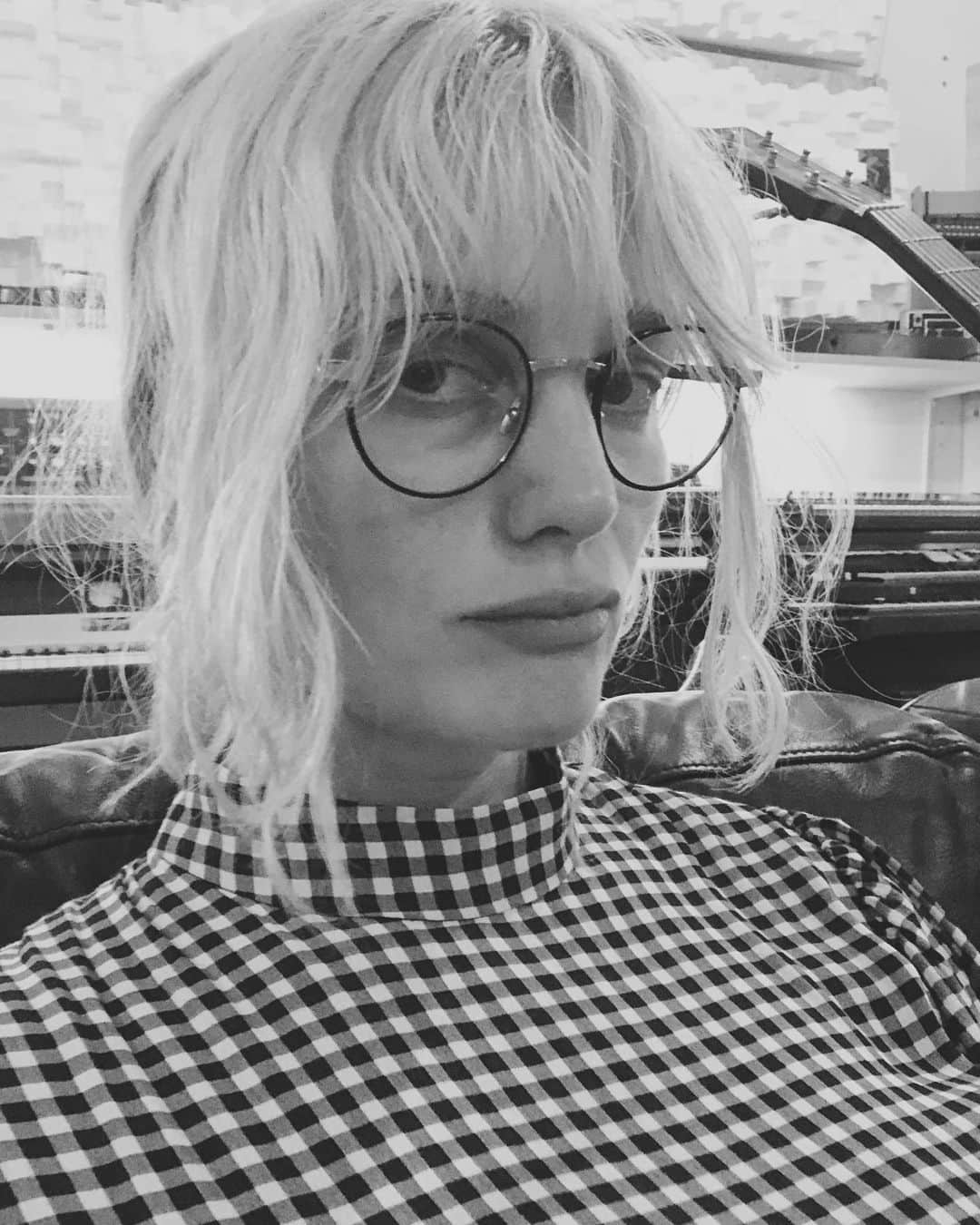 ファイン・フレンジーさんのインスタグラム写真 - (ファイン・フレンジーInstagram)「studiohumanpicnicblankettiredhappy foureyes」6月11日 23時51分 - alisonsudol