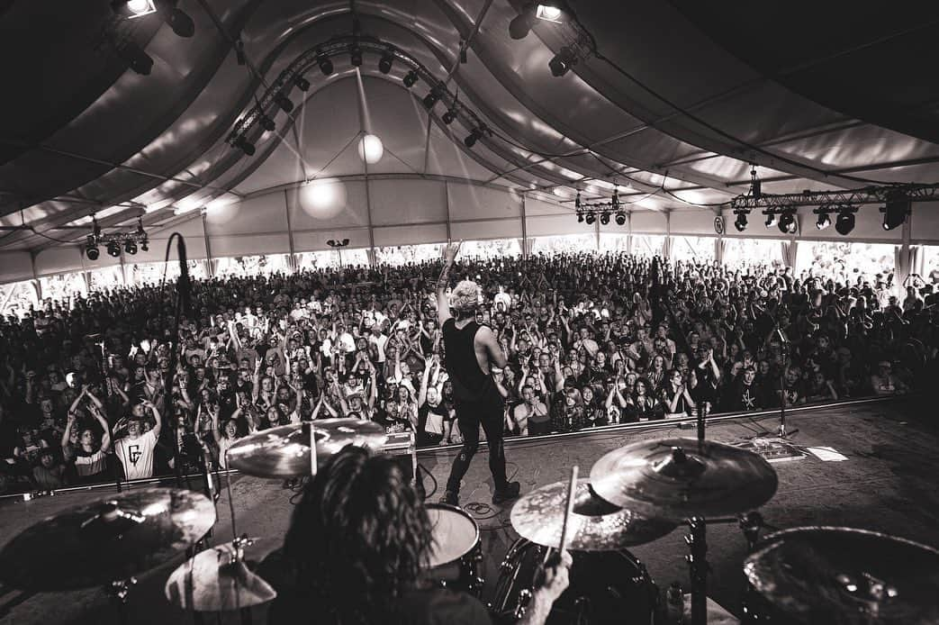 Masato さんのインスタグラム写真 - (Masato Instagram)「Pinkpop‼︎ loved seeing you all🇳🇱❤️ Three shows of nothing but energy. So happy to be over here:) Photos by @dajoeberlei」6月11日 23時55分 - masato_coldrain