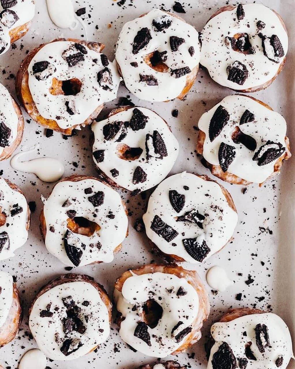 OREOさんのインスタグラム写真 - (OREOInstagram)「Sometimes you don't want to have to choose between OREO cookies and donuts. 📸:@thesweetandsimplekitchen」6月12日 0時00分 - oreo