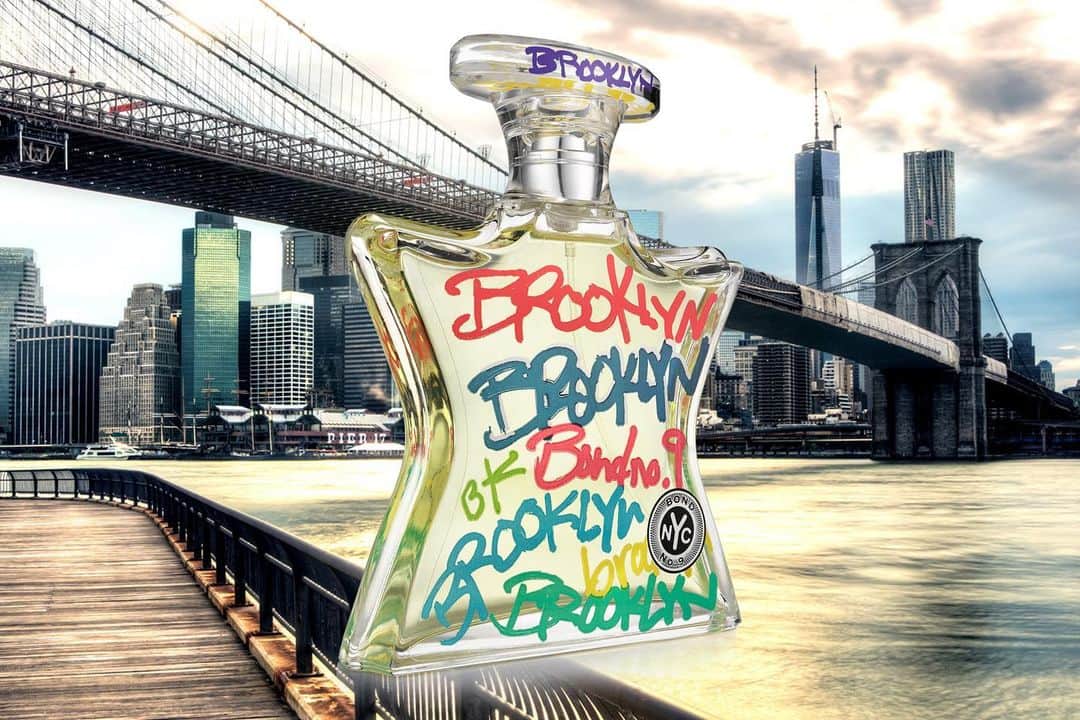 のインスタグラム：「Our 2010 FiFi award-winning fragrance—Brooklyn. New York's legendary city within a city, home to a century or more of strivers, dreamers, and Nobel laureates, is reinventing itself, neighborhood by neighborhood, as an edgy metropolis.  #bondno9 #bondno9ny #newyork #newyorkcity #nyc #brooklyn #bk #brooklynbridge #graffiti #streetart #fifiawards #fragrance #perfume #love」