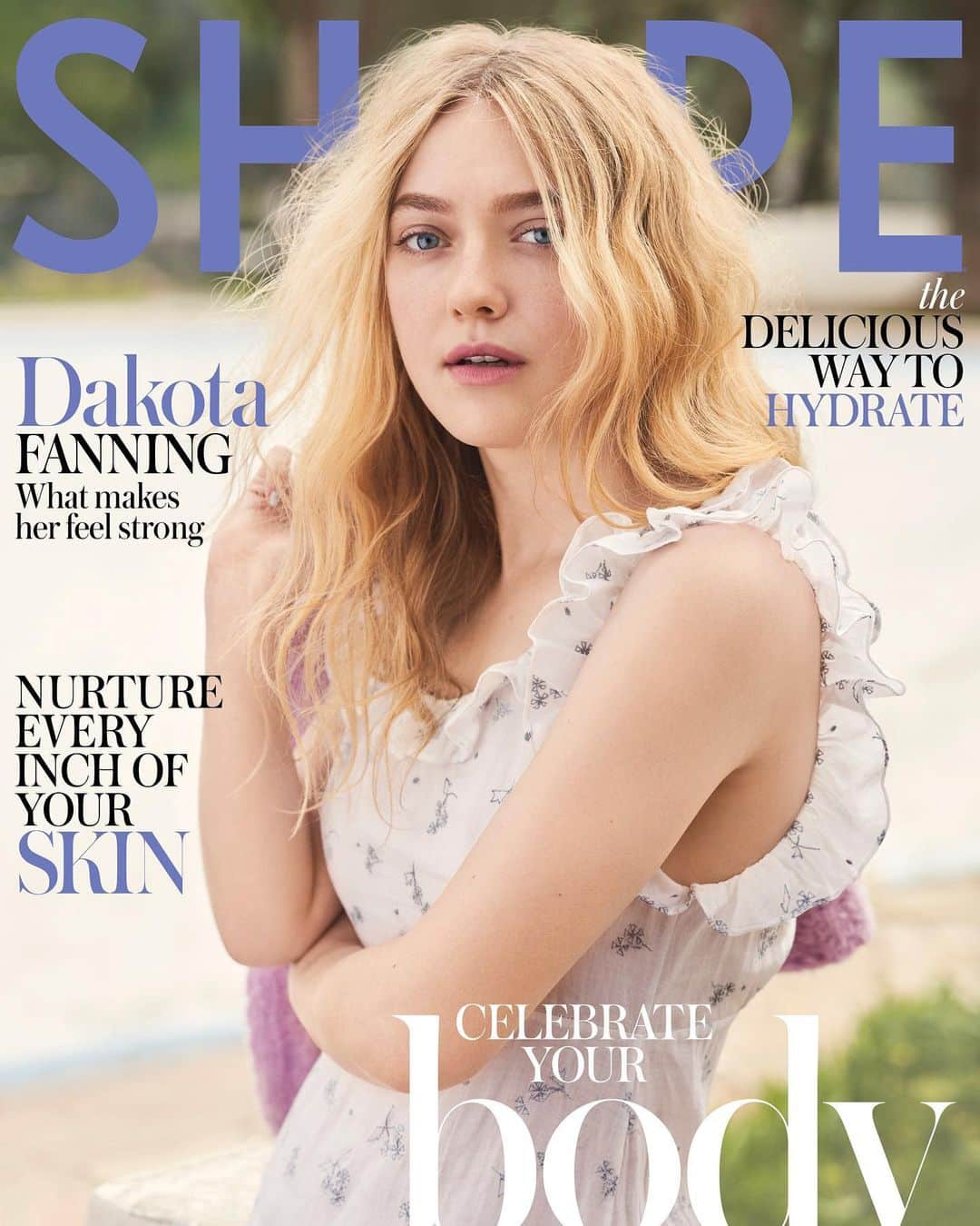 Just Jaredさんのインスタグラム写真 - (Just JaredInstagram)「@dakotafanning is on the cover of @shape and in her interview, she’s revealing what she does every single night no matter what: she takes a bath. See more on JustJared.com.  #DakotaFanning Photos: Carter Smith」6月12日 0時45分 - justjared