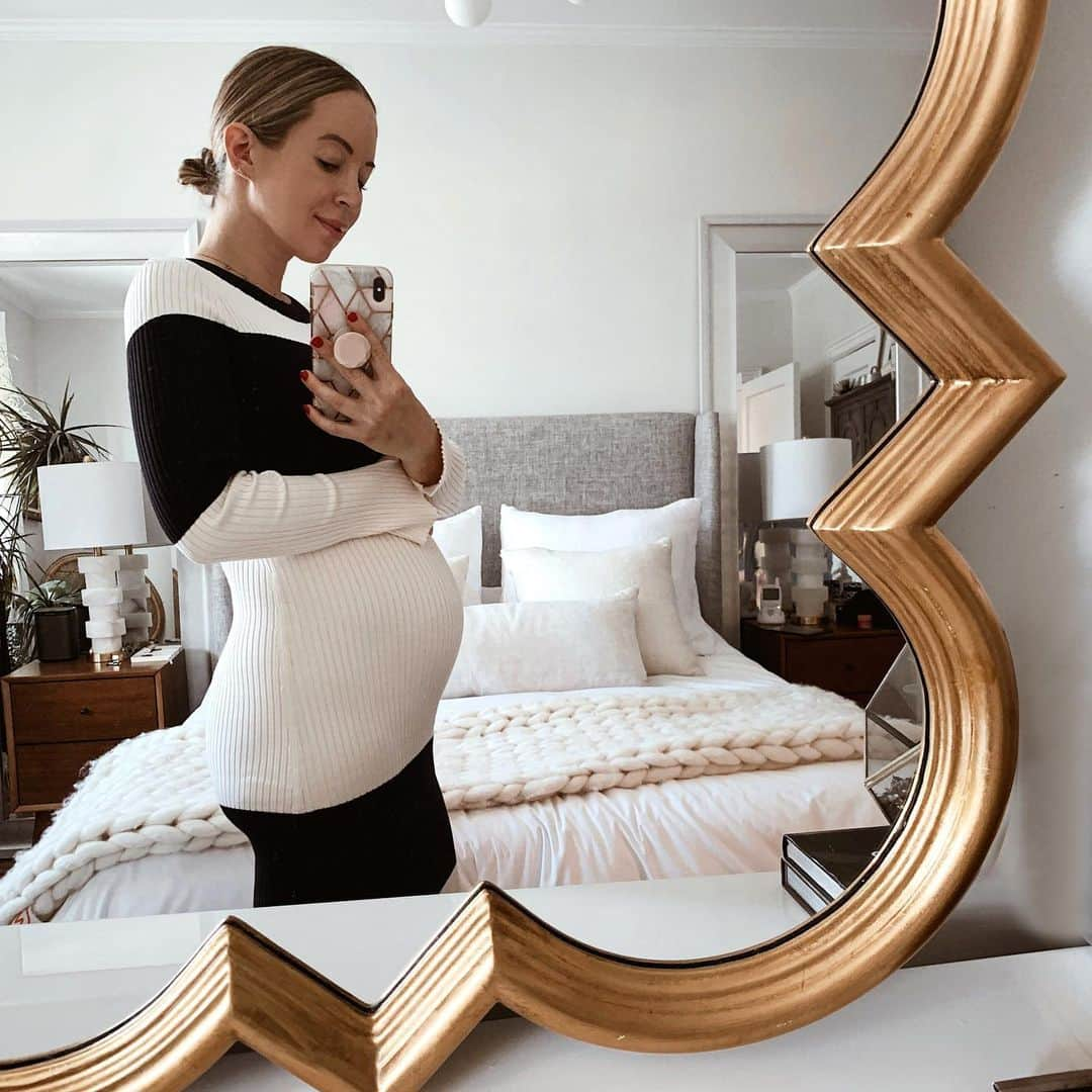 Helena Glazer Hodneさんのインスタグラム写真 - (Helena Glazer HodneInstagram)「18 weeks❤️ #bkblondebump」6月12日 0時48分 - brooklynblonde1