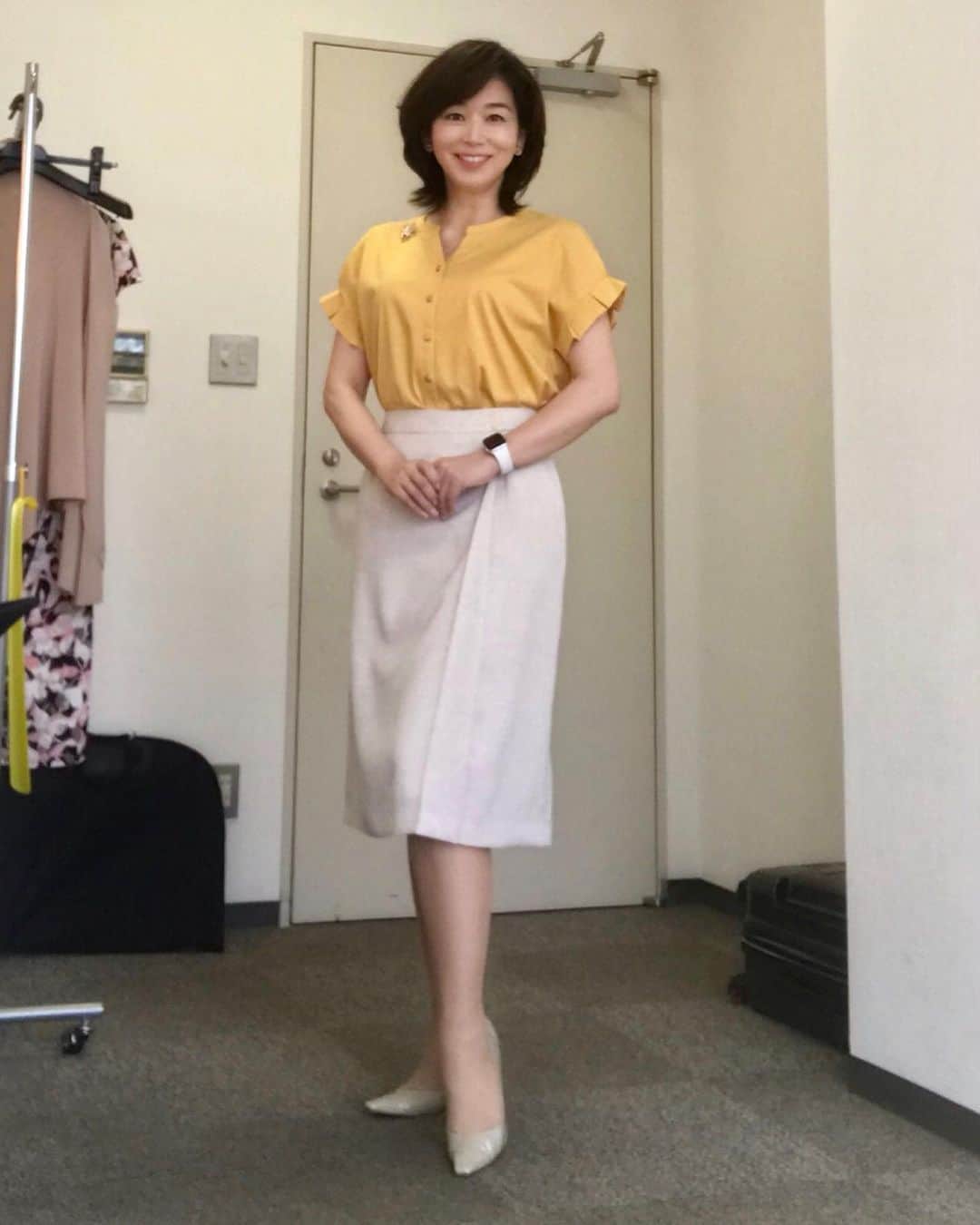伊藤聡子 エロ 伊藤聡子さんのインスタグラム写真 - (伊藤聡子Instagram)「アップ♪の衣装は、黄色のカットソーとベージュのスカートでした😊  袖にポイントがあるのが、今季のトレンドみたいです😄 #メーテレアップ #naturalbeautybasic #伊藤聡子」6月12日 0時50分 -  satokoito73