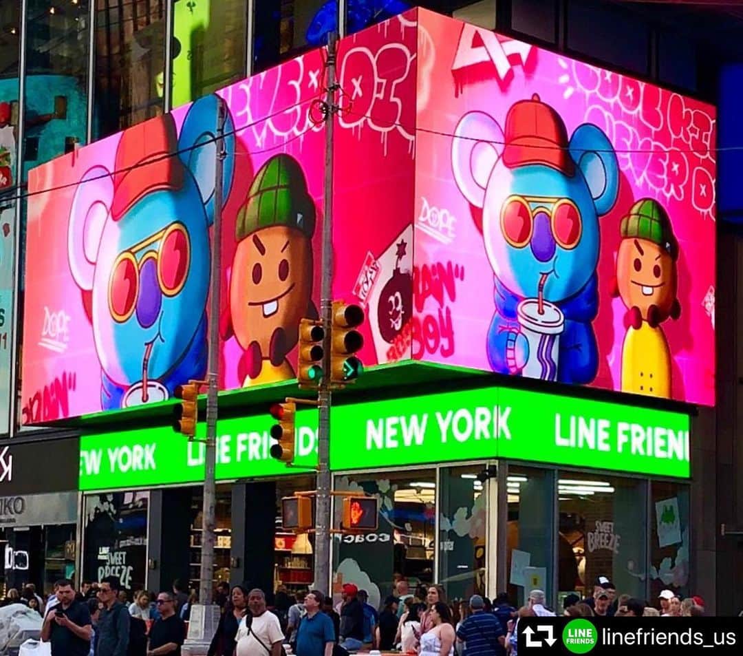 BT21 Stars of tomorrow, UNIVERSTAR!さんのインスタグラム写真 - (BT21 Stars of tomorrow, UNIVERSTAR!Instagram)「#repost @linefriends_us ・・・ Thanks for waiting for us!✨ . LINE FRIENDS Hollywood  Special Opening Events! June 15th 11:00AM (PDT) . <Location> 📍6922 Hollywood Blvd, Los Angeles, CA 90028 . 👉Link in bio for event details . #OPEN #JUNE15 #COMINGSOON #SPECIALEVENTS #BT21 #LINEFRIENDS #PERMANENT #STORE #HOLLYWOOD #LA #LINEFRIENDS_US」6月12日 10時16分 - bt21_official