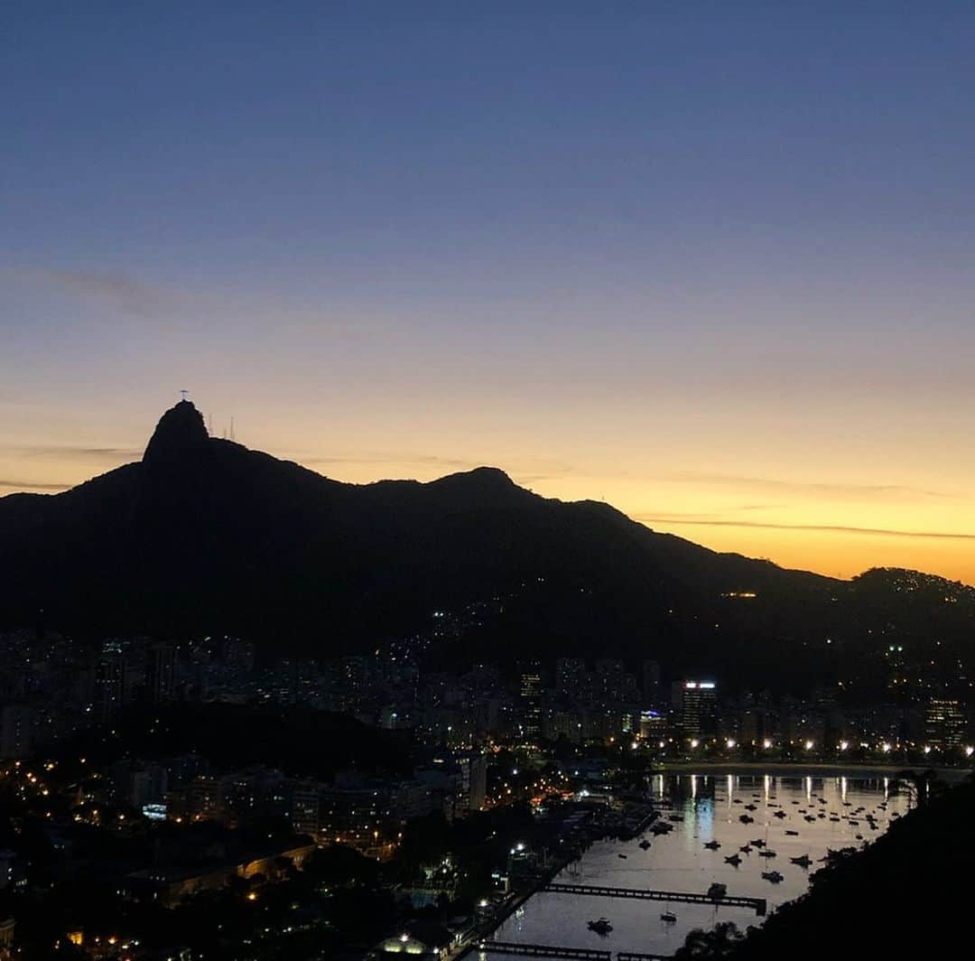 アレクシ・ギレスさんのインスタグラム写真 - (アレクシ・ギレスInstagram)「What a beautiful day in Rio ☀️🇧🇷」6月12日 11時12分 - alexegilles