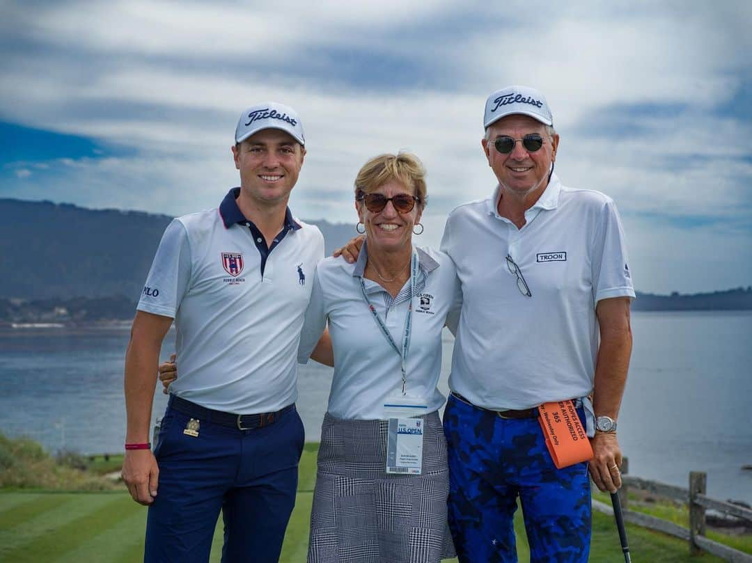 ジャスティン・トーマスさんのインスタグラム写真 - (ジャスティン・トーマスInstagram)「Perfect weather... Pebble Beach... US Open... and these two. Doesn’t get much better for me 👪❤️ #popsgotswag #PoloGolfxJT 📷 cred @joseph.nikolai」6月12日 11時11分 - justinthomas34