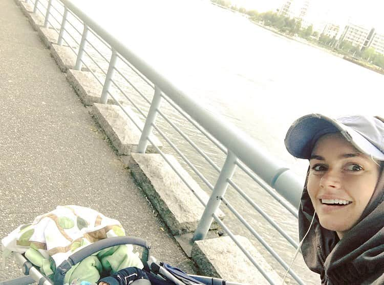 ブリアンナ・ブラウンさんのインスタグラム写真 - (ブリアンナ・ブラウンInstagram)「Howdy from my AM stroll with my little guy! 🤩👶🏼👩🏼! I love the brisk walk, taking in the morning rays, moving my bones and listening to Ziva Online.  Thank you Emily Fletcher for sprinkling some sage wisdom into my day!  I love this program (& no I’m not getting paid to promote this tool). @emilystellafletcher @zivameditation . What is your AM routine today? . Also any guesses where I am?!?! . . . . . #morningstroll #thenewhollywood #morningwalks #briannabrown #babyboy #charlie #🍼 #zenlife #ziva #zivameditation」6月12日 2時41分 - briannabrownkeen