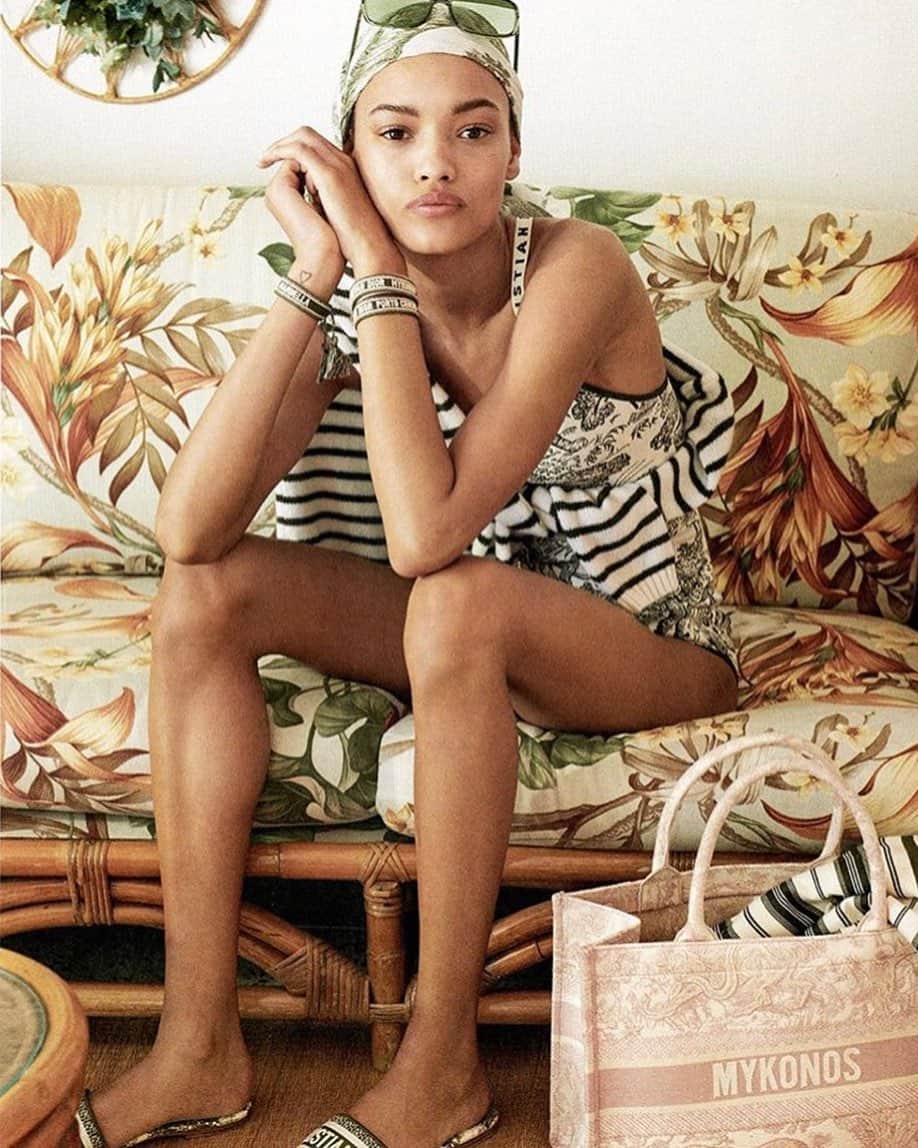 IMG Modelsさんのインスタグラム写真 - (IMG ModelsInstagram)「#Mykonos Muse. 💓 #LamekaFox (@lamekafox) stars in the new @Dior Magazine. #📷 @pamela_hanson #👸🏽 #IMGstars」6月12日 2時51分 - imgmodels