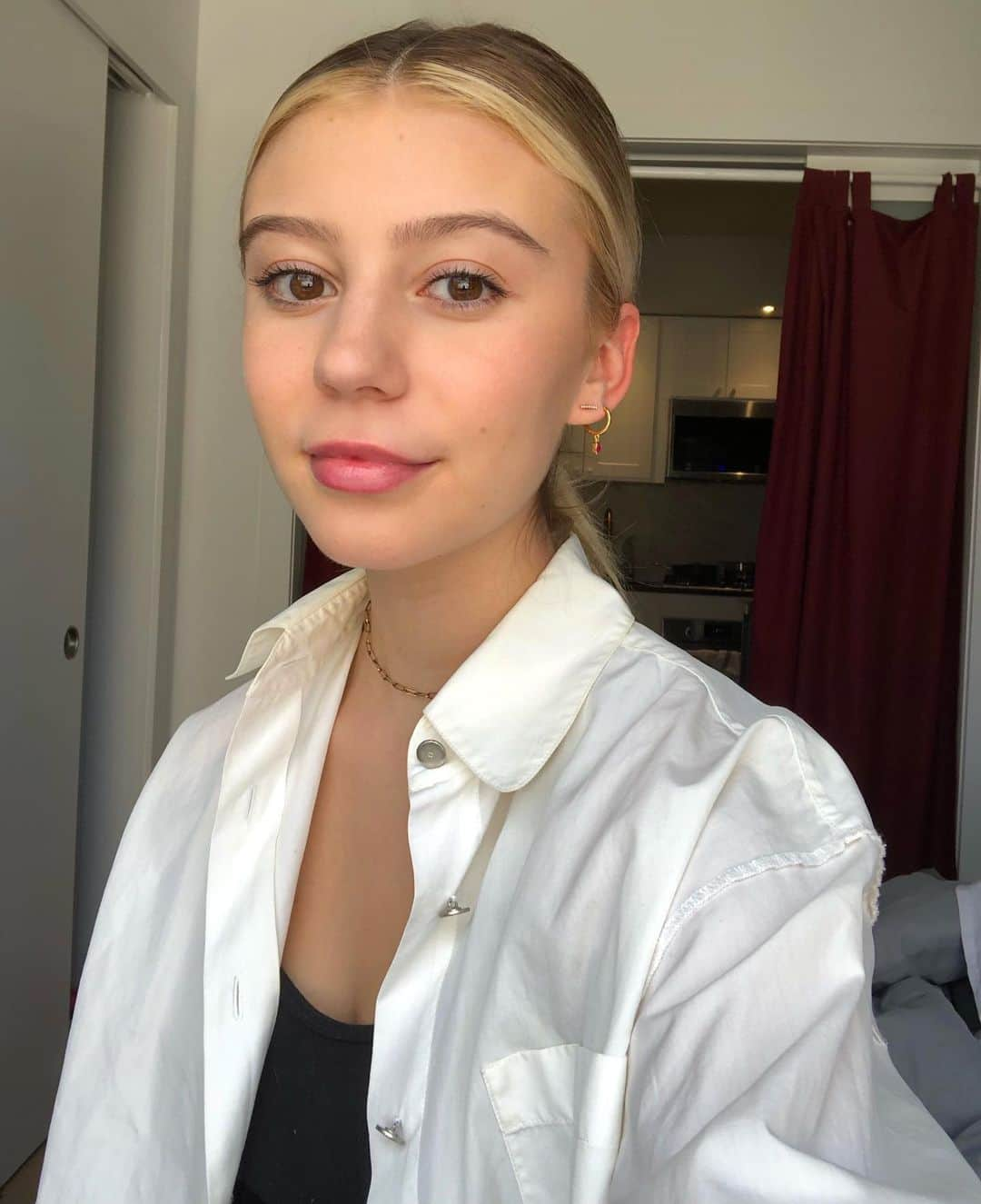 G・ハネリウスさんのインスタグラム写真 - (G・ハネリウスInstagram)「wearing Melrose from @gpolishofficial today 💅🏻」6月12日 3時02分 - ghannelius