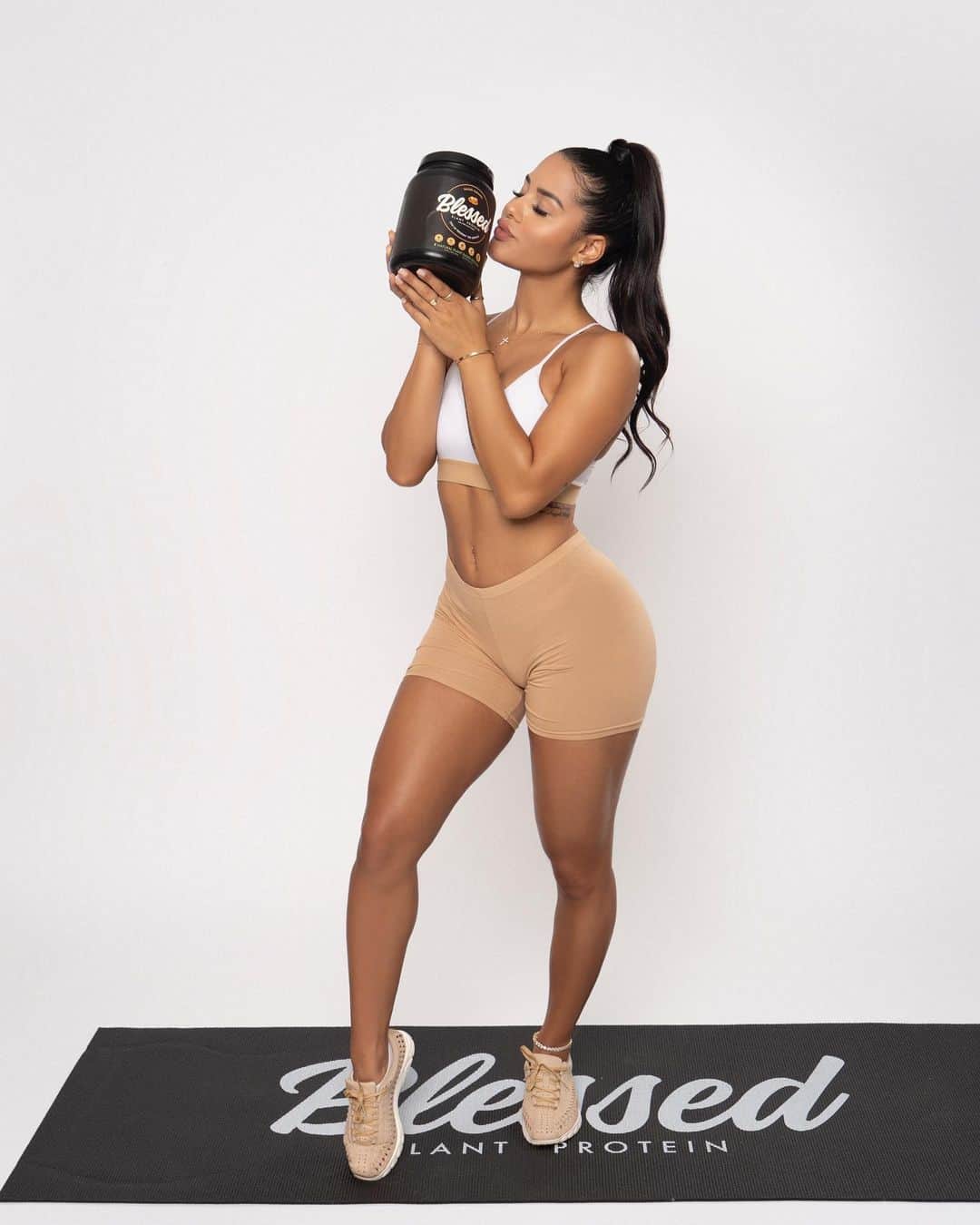 Katya Elise Henryさんのインスタグラム写真 - (Katya Elise HenryInstagram)「Blessed Plant Protein’s team prides ourselves with making you the best quality protein without any of the added ingredients like: saccharin, aspartame, acesulfame-potassium and sucralose. For our natural flavors we use NATURAL SWEETENERS like Stevia Extract which is the cleanest sugar replacement when it is unbleached. We want you to feel good on the inside and out. - - Go to www.ehplabs.com to try for yourself! The flavors are just as perfect as the ingredients used to make it! Use code KATYA10 for 10% off your purchase!」6月12日 3時46分 - katyaelisehenry