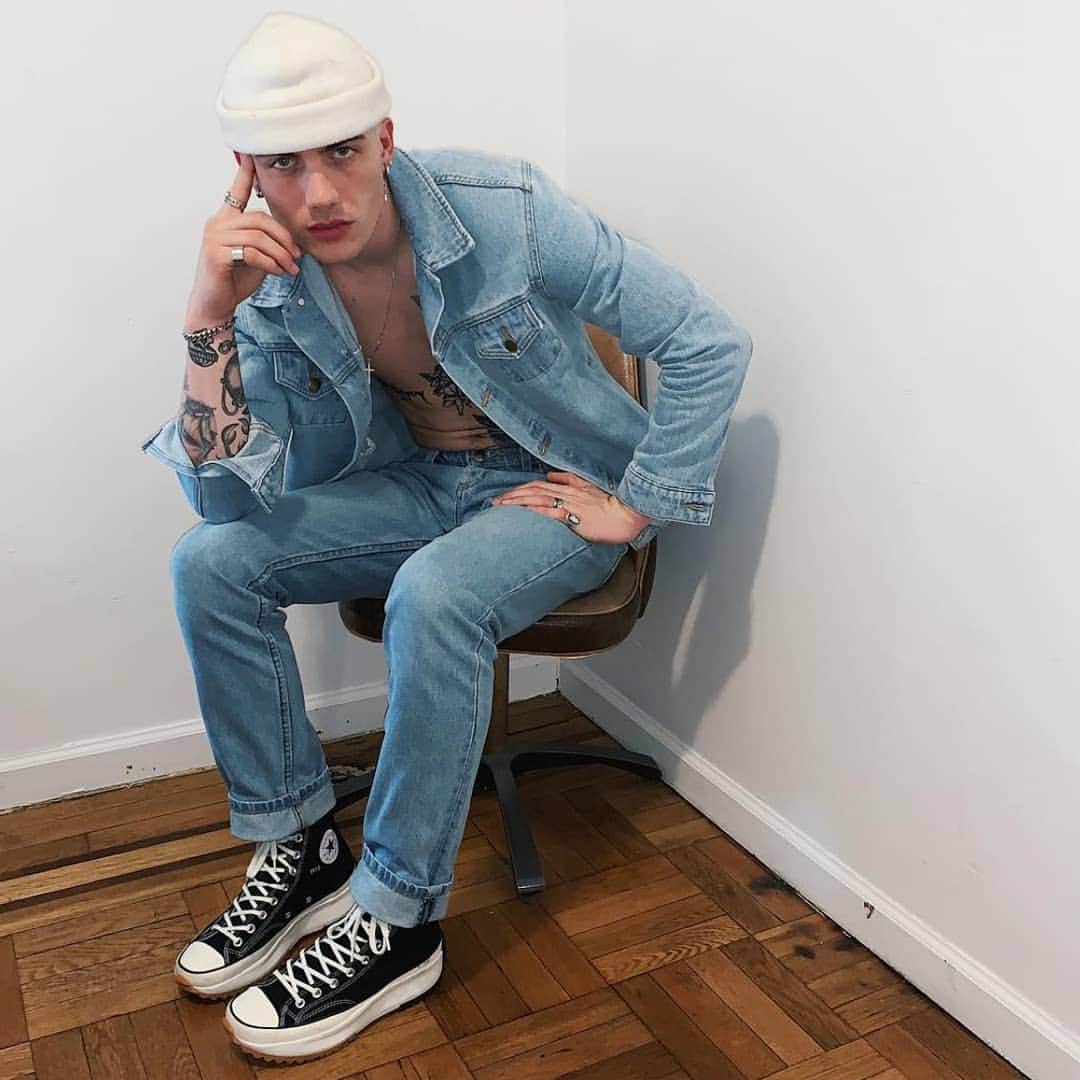 American Apparelさんのインスタグラム写真 - (American ApparelInstagram)「Deep thoughts in denim: @Tannerareese in AA essentials.」6月12日 3時46分 - americanapparel