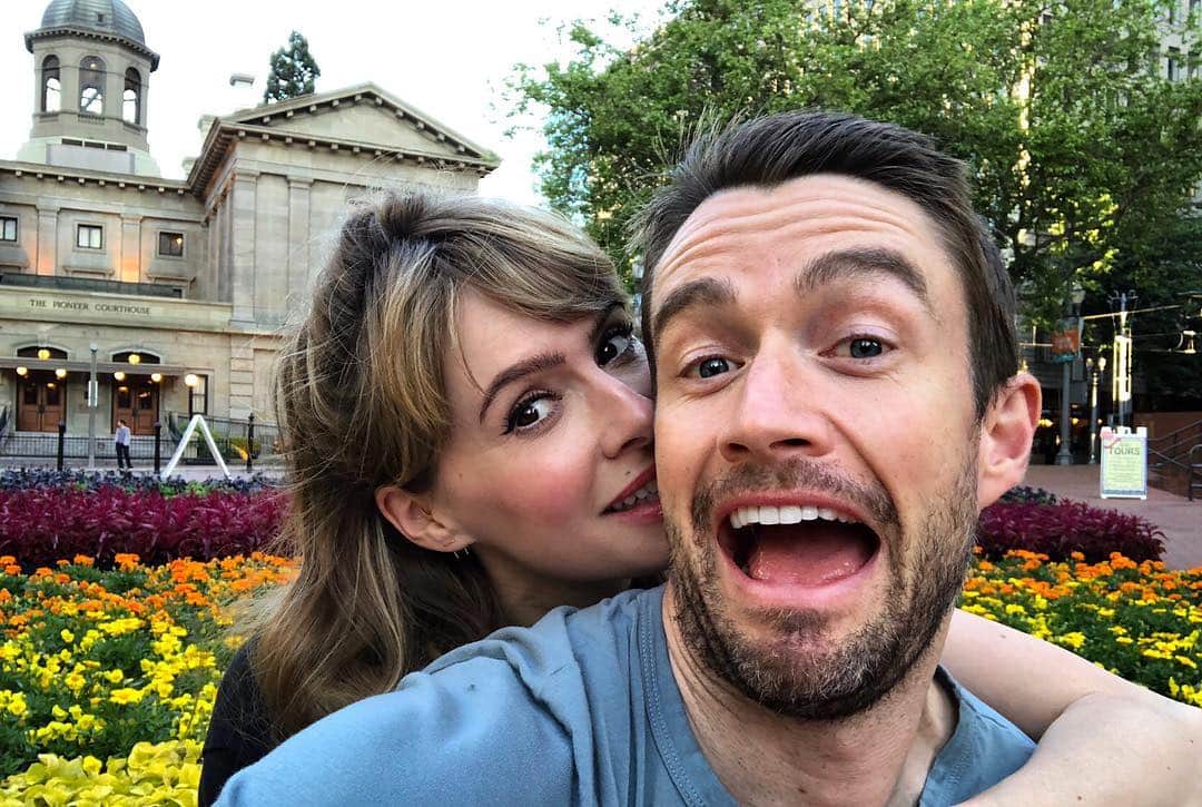 ロバート・バックリーのインスタグラム：「Portland, you’re dreamy.」