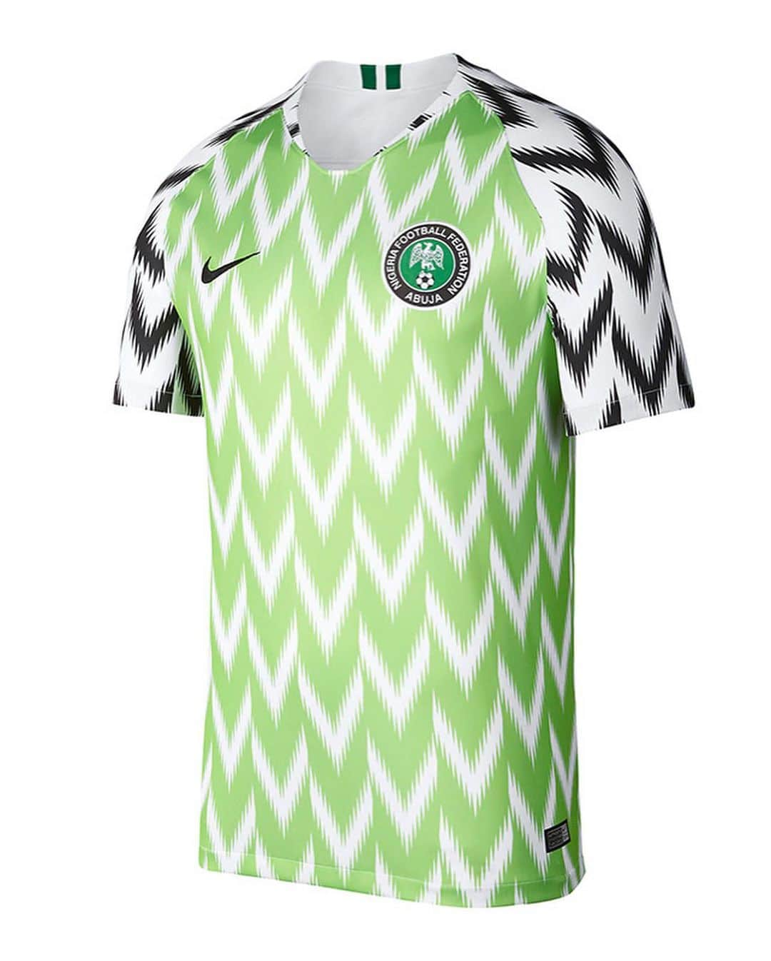 HYPEBEASTさんのインスタグラム写真 - (HYPEBEASTInstagram)「@hypebeastsports: @nike's popular Nigerian football kit has returned for purchase along with a range of matching shirts and tracksuits. The kit is available for pre-order now from @prodirectsoccer_france for around $91 USD. Head to our bio link to grab yours.  Photo: Nike」6月12日 5時55分 - hypebeast