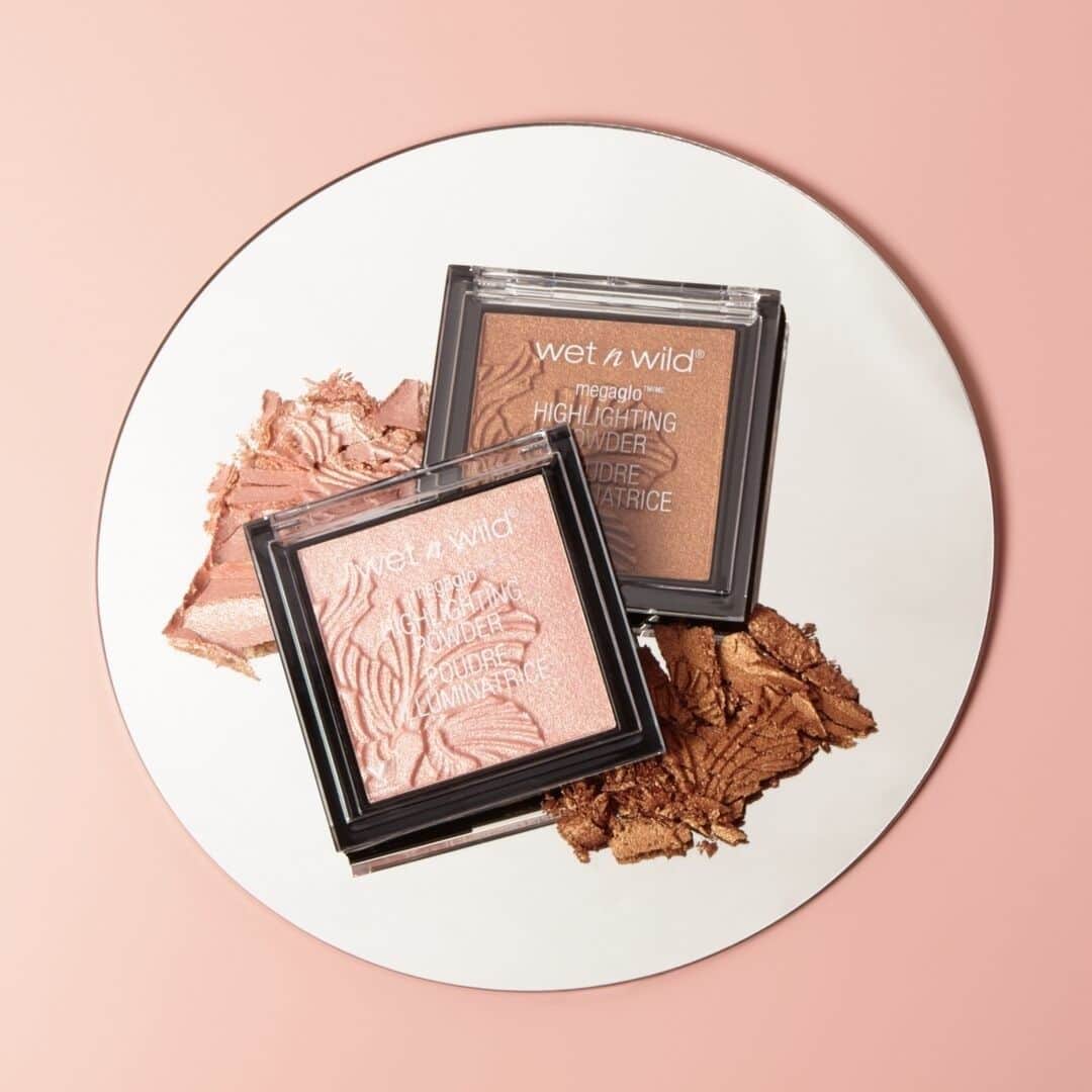 wet'n wild beautyさんのインスタグラム写真 - (wet'n wild beautyInstagram)「Glow up! ✨ Our Mega Glo Highlighting Powders in Bloom Time and Awesome Blossom are infused with micro-fine pearl pigments that will have you glowing for days! 🙌🏽⠀⠀⠀⠀⠀⠀⠀⠀⠀ ⠀⠀⠀⠀⠀⠀⠀⠀⠀ #wetnwildbeauty #crueltyfree #makeup #wakeupandmakeup #makeupaddict #makeuplover #motd #glow #beauty #highlighter #crueltyfreebeauty #bloomtime #awesomeblossom」6月12日 6時15分 - wetnwildbeauty