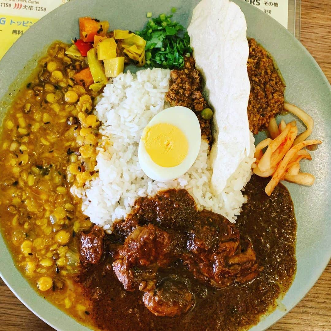 黒沢薫さんのインスタグラム写真 - (黒沢薫Instagram)「#lunch #curry #FISH #hotchicken #beans #keema #music #soul #rb #singer #lovelife #instafood #水曜日はカレーの日 #ハードコアカレーシンガー」6月12日 11時56分 - kaorukurosawa_lovelife