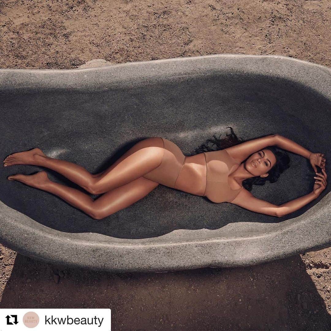 クリス・ジェンナーさんのインスタグラム写真 - (クリス・ジェンナーInstagram)「Kim’s new body foundation and body shimmer launch on June 21! @kkwbeauty @kimkardashian #proudmama #Repost @kkwbeauty ・・・ @kimkardashian wears the brand new #KKWBEAUTY Skin Perfecting Body Foundation in Tan, Skin Perfecting Body Shimmer in Gold and Loose Shimmer Powder in Gold. Launching on 06.21.19 at 12PM PST on KKWBEAUTY.COM #KKWBEAUTY Photo by Vanessa Beecroft」6月12日 11時49分 - krisjenner