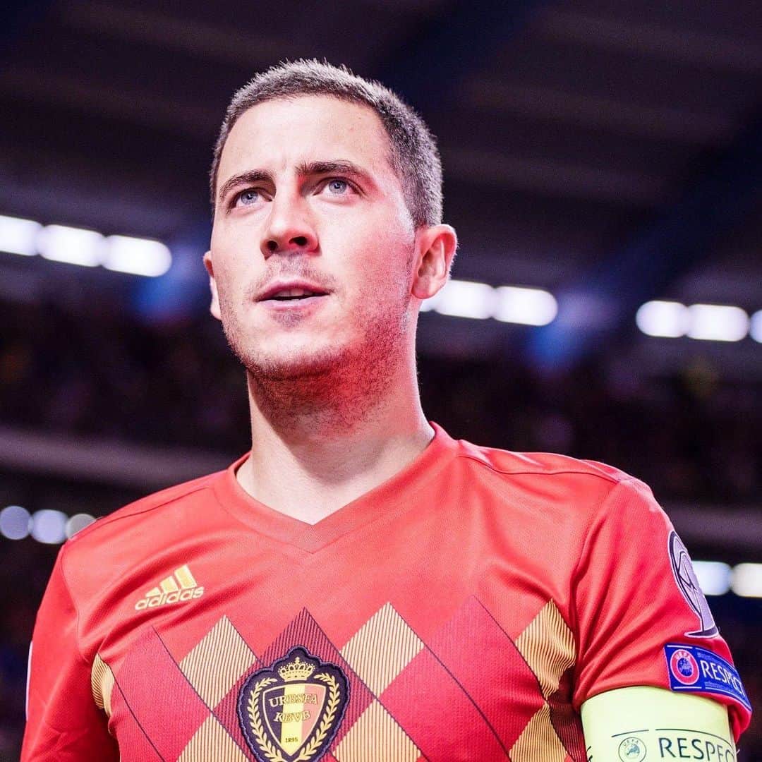 エデン・アザールのインスタグラム：「Great end to the season! 🇧🇪 #comeonbelgium  On finit bien la saison 🇧🇪 #lafamille」