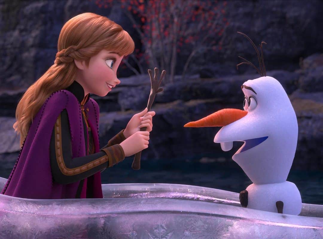 アメリカン・ブロードキャスティング・カンパニーさんのインスタグラム写真 - (アメリカン・ブロードキャスティング・カンパニーInstagram)「The past is not what it seems. The new trailer for #Frozen2 is here, head to @disneyanimation to watch.」6月12日 6時50分 - abcnetwork