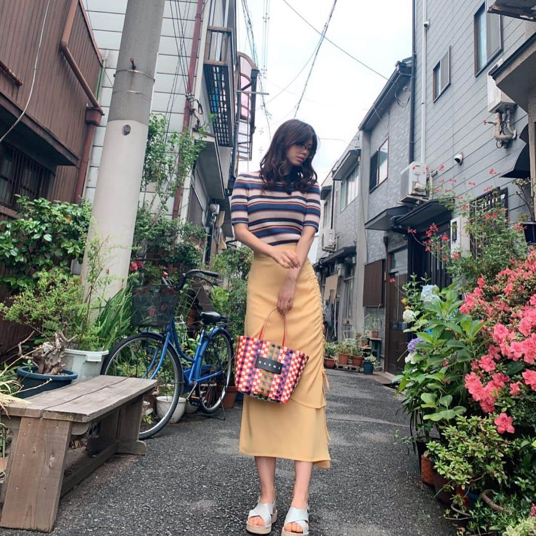 武井玲奈さんのインスタグラム写真 - (武井玲奈Instagram)「. . OFFショット📸 . 私服で撮ってもらいました❤️ もうすっかり夏だね！！😆🌻 . . #shooting #撮影 #model #ootd #夏服 #私服 #offshot #オフショット #イエロースカート #夏服コーデ #おはようございます #今日からとあるところへ旅立ち #楽しみ #Osaka #code #codenate #高身長女子 #高身長コーデ」6月12日 7時46分 - takeirena