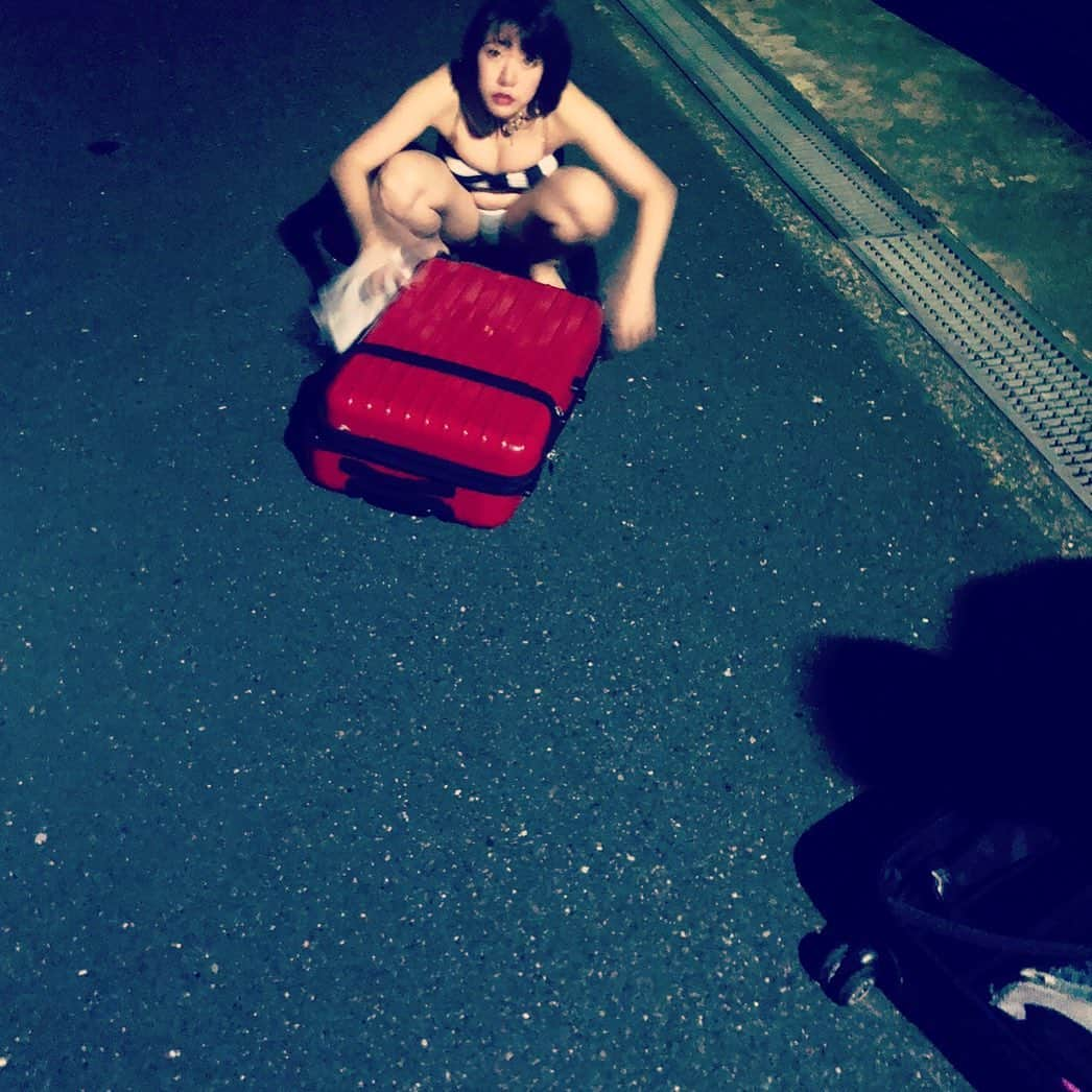 ちゃんまいさんのインスタグラム写真 - (ちゃんまいInstagram)「どこ見てんのよ！ #ベッドイン #japanese #sexy #idol」6月12日 8時06分 - dakko_shite_cho3