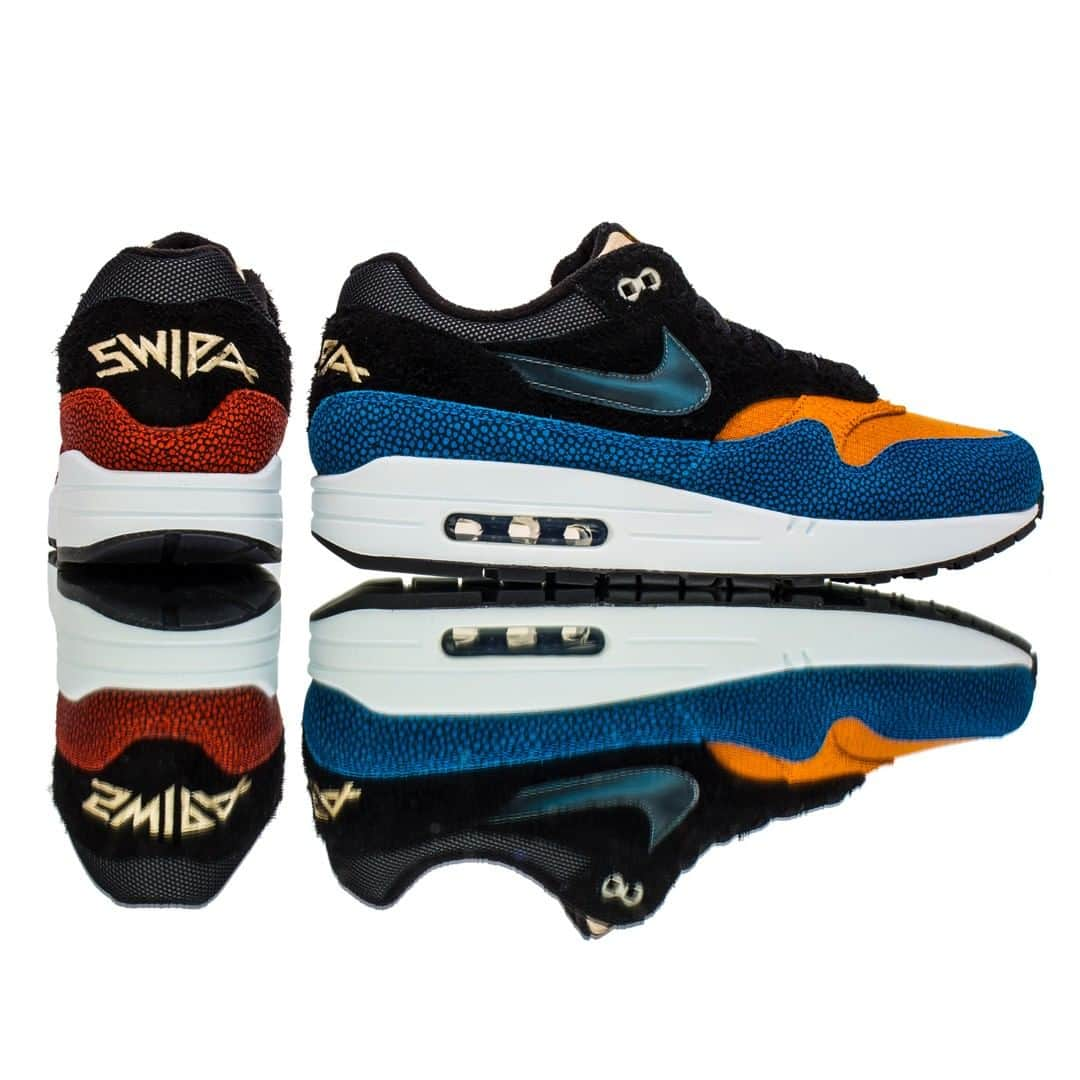 Flight Clubさんのインスタグラム写真 - (Flight ClubInstagram)「Kings point guard De'Aaron Fox expands this year's selection of Air Max 1's with the "Swipa" colorway dedicated to his fascination of astronomy.」6月12日 9時00分 - flightclub