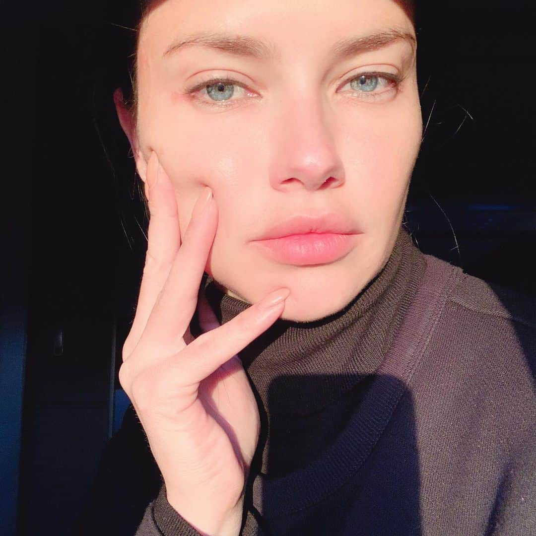 アドリアナ・リマさんのインスタグラム写真 - (アドリアナ・リマInstagram)「✨A little sun light ✨」6月12日 9時07分 - adrianalima